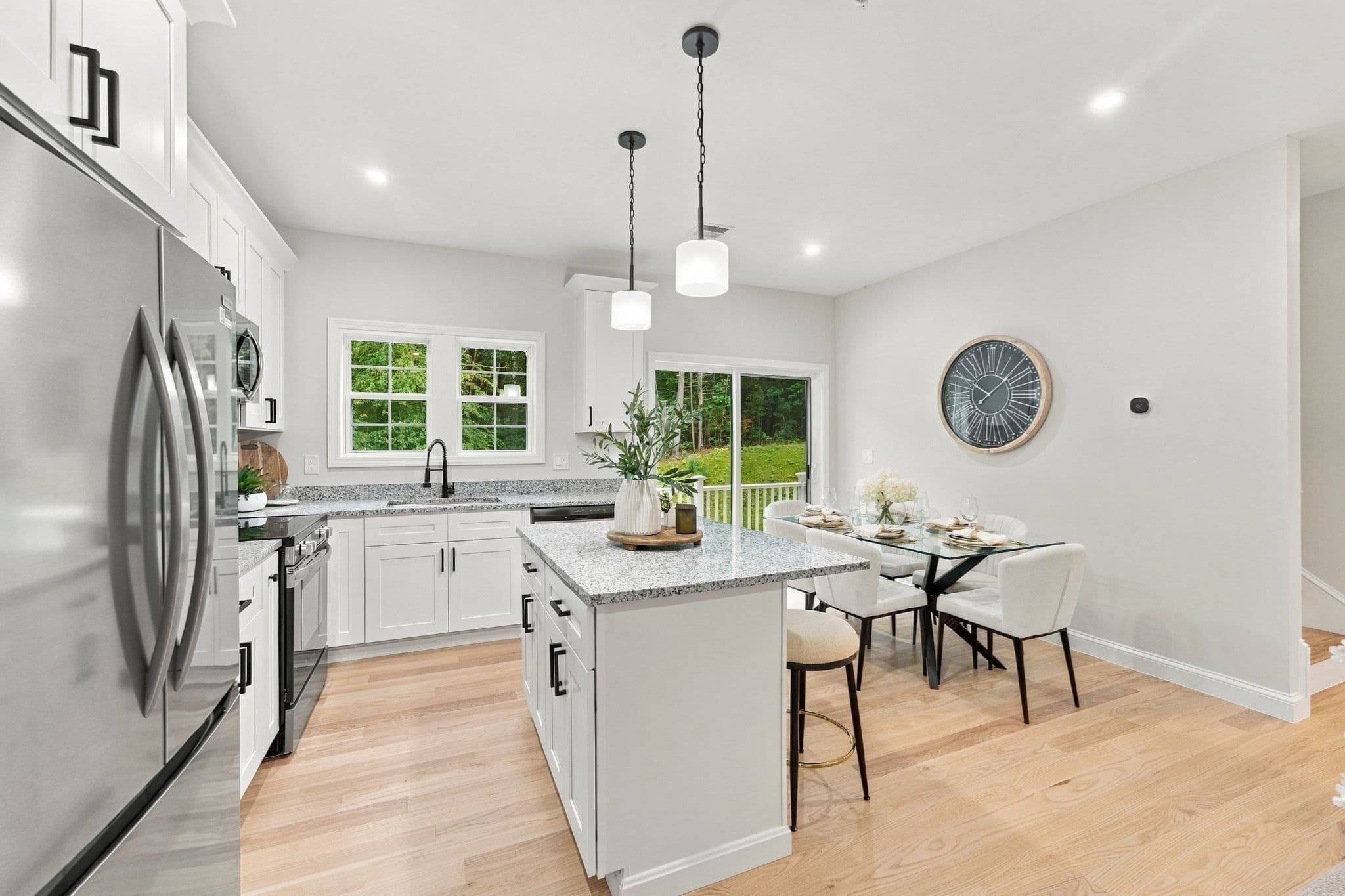 Condominium at 41 Homeward Avenue # A, Uxbridge MA 01569, photo 12 of 42