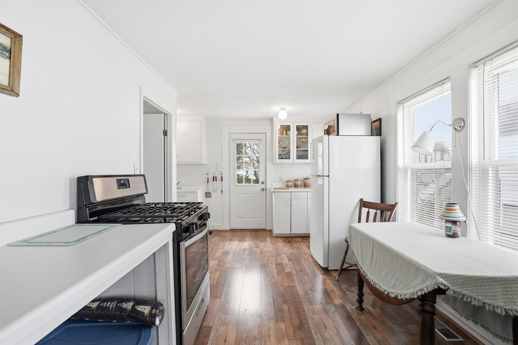 Single Family Residence at 6 Touraine Ave, Hull MA 02045, photo 12 of 41