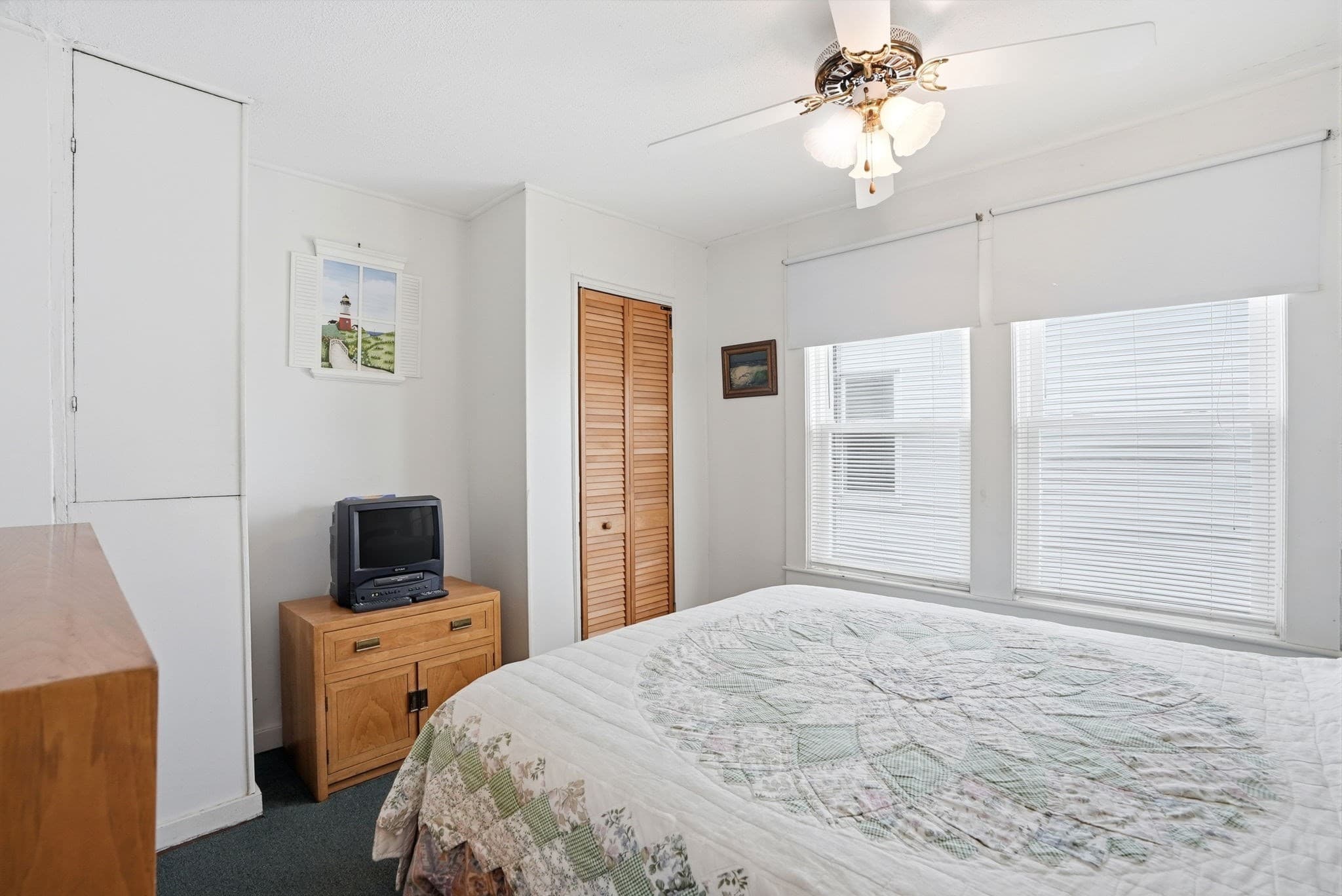 Single Family Residence at 6 Touraine Ave, Hull MA 02045, photo 15 of 41