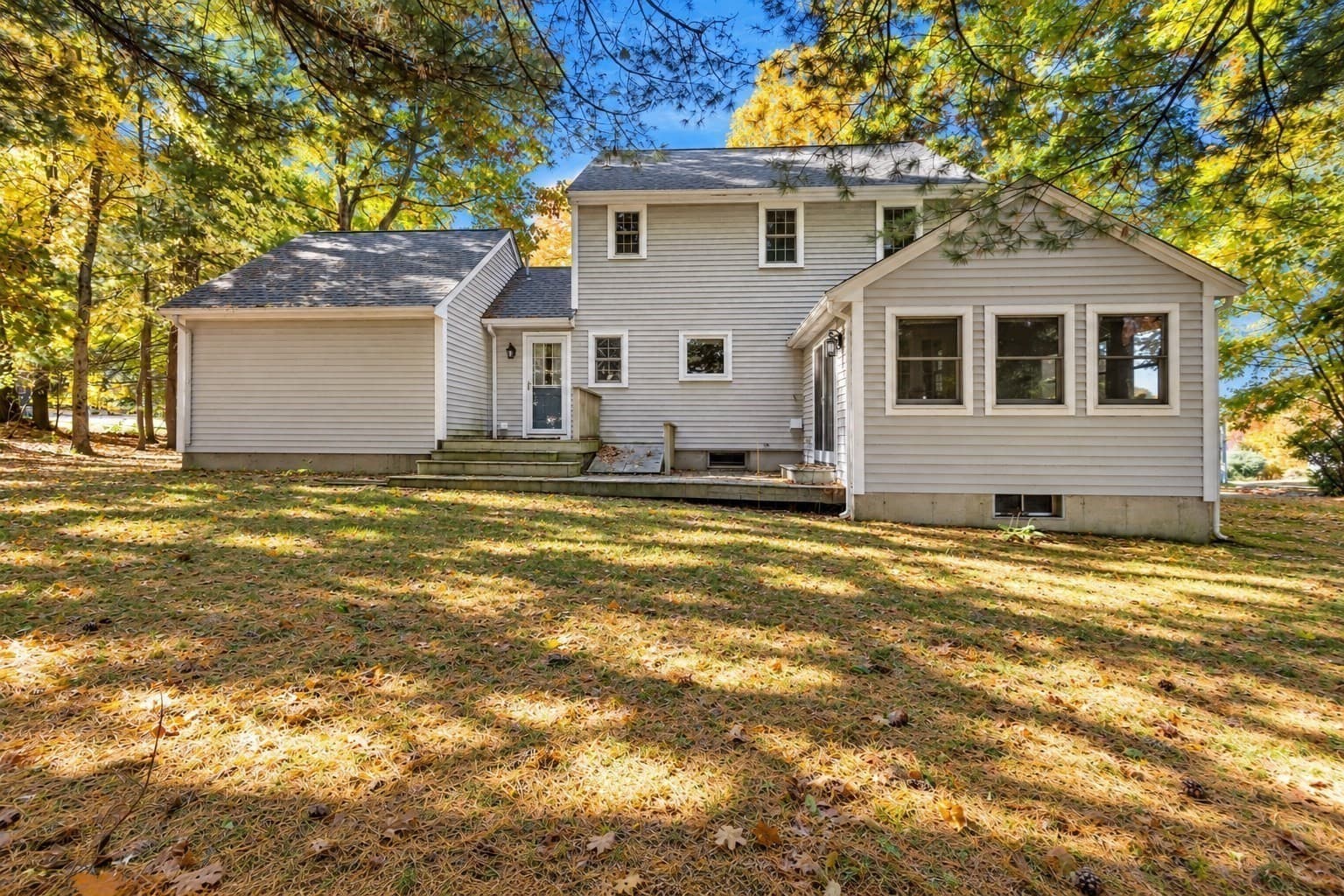 Single Family Residence at 28 Arbor Dr, Shrewsbury MA 01545, photo 26 of 27