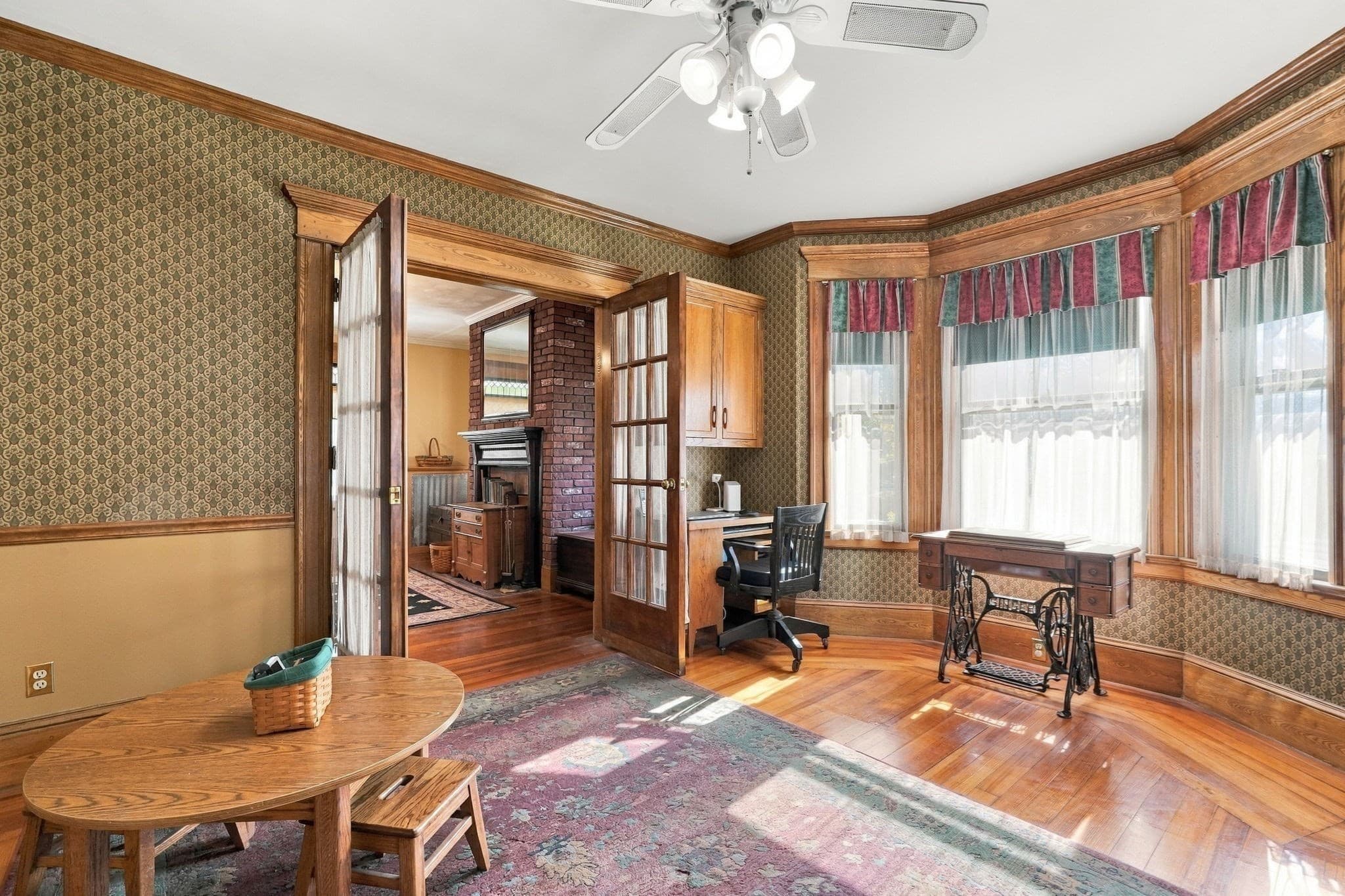 Single Family Residence at 116 S Park Ave., Longmeadow MA 01106, photo 13 of 32