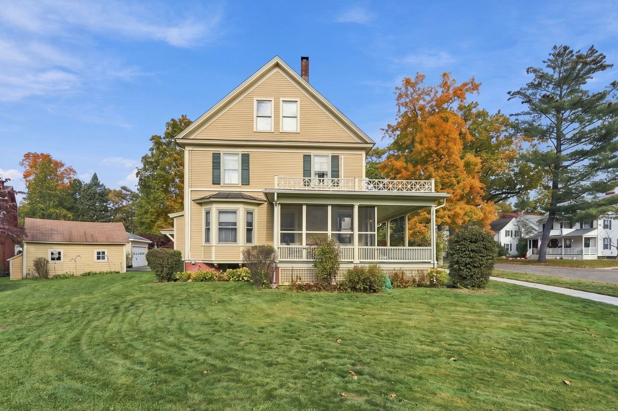 Single Family Residence at 116 S Park Ave., Longmeadow MA 01106, photo 3 of 32