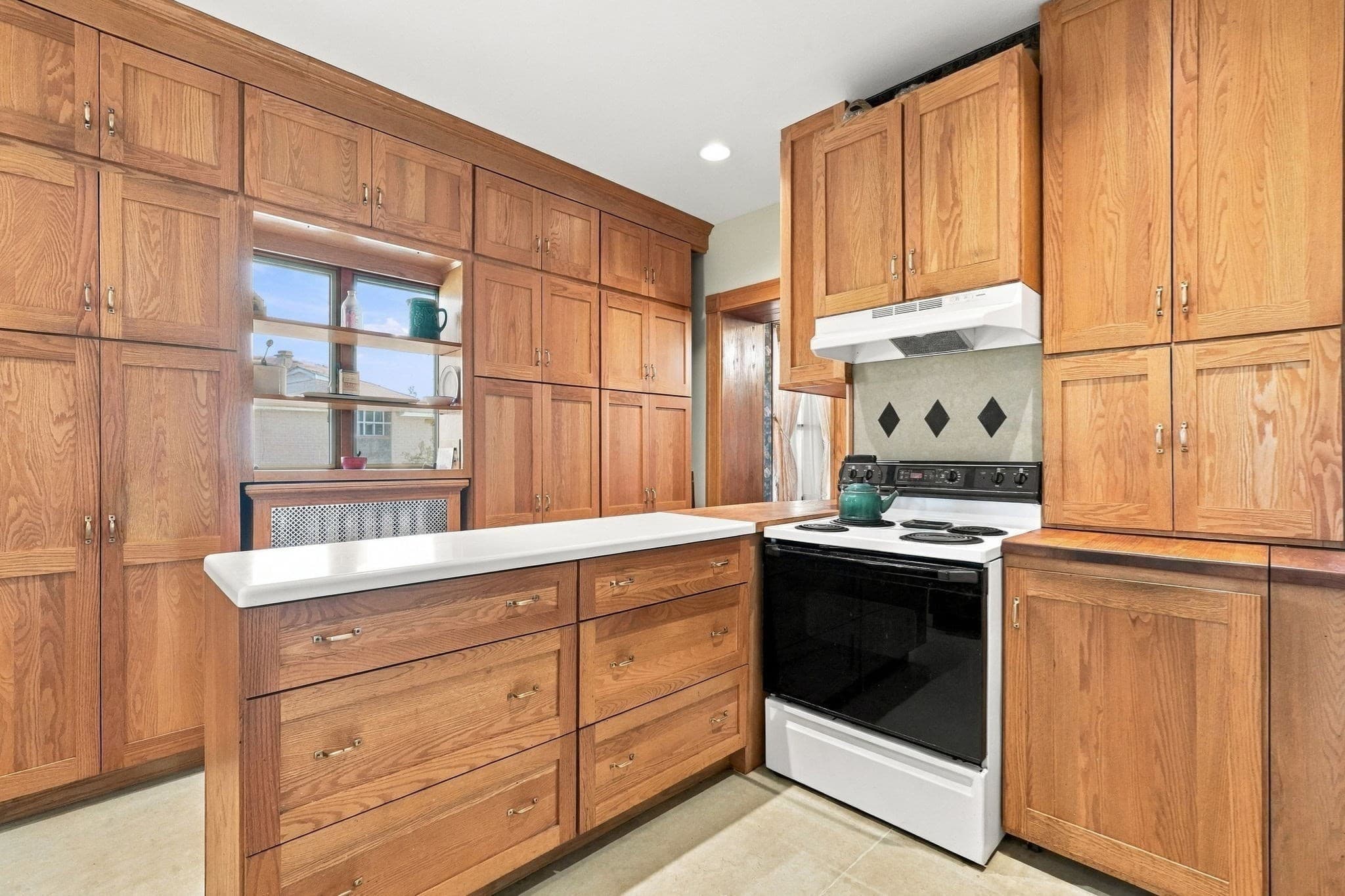 Single Family Residence at 116 S Park Ave., Longmeadow MA 01106, photo 10 of 32