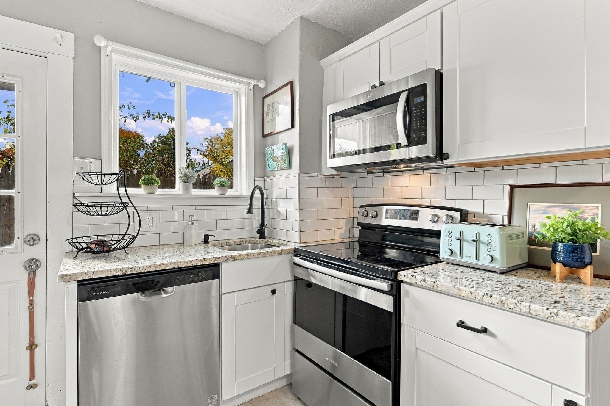 Single Family Residence at 84 Wilton St, Springfield MA 01109, photo 14 of 30