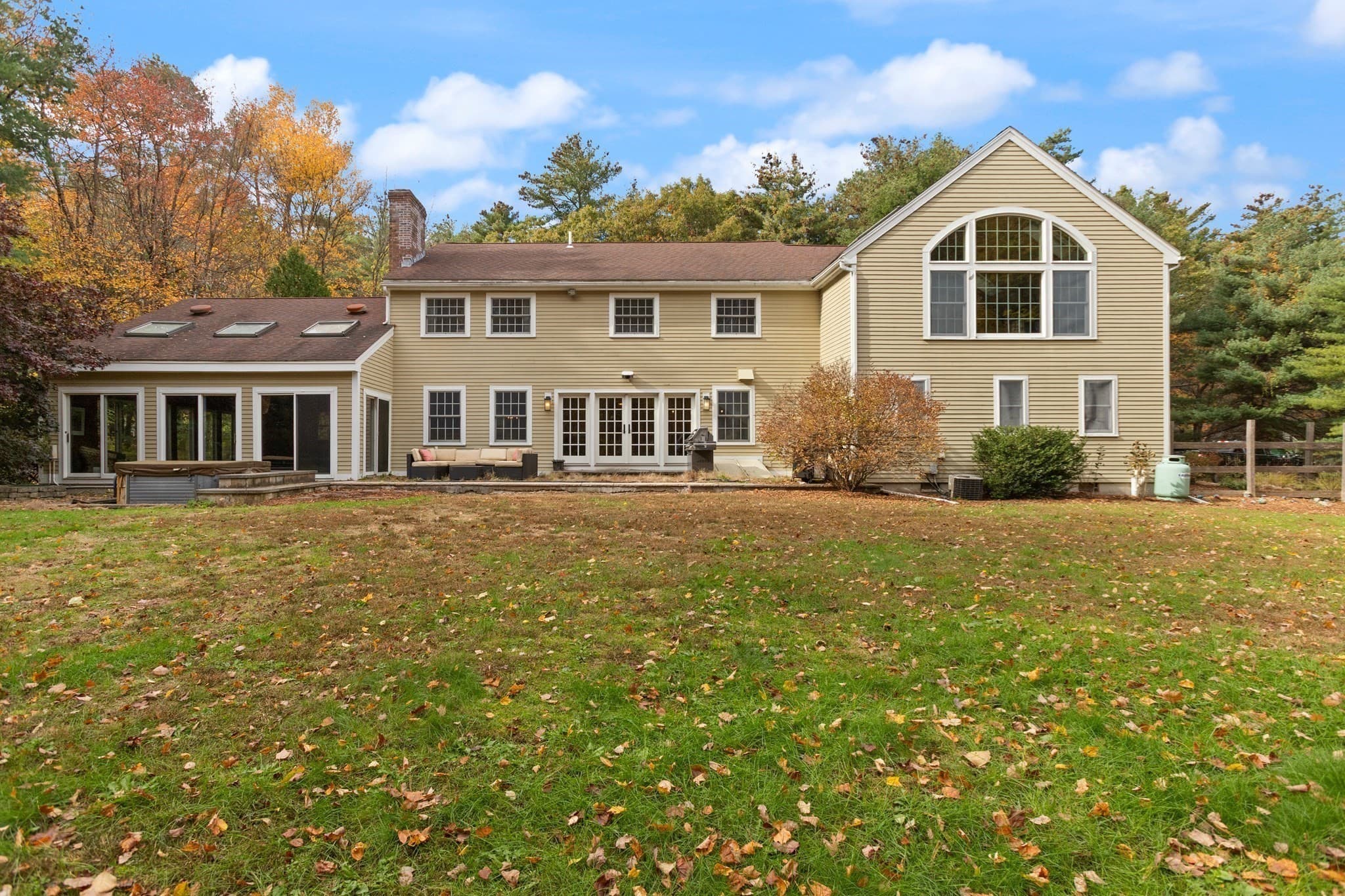 Single Family Residence at 11 Pearl, Boxford MA 01921, photo 2 of 36