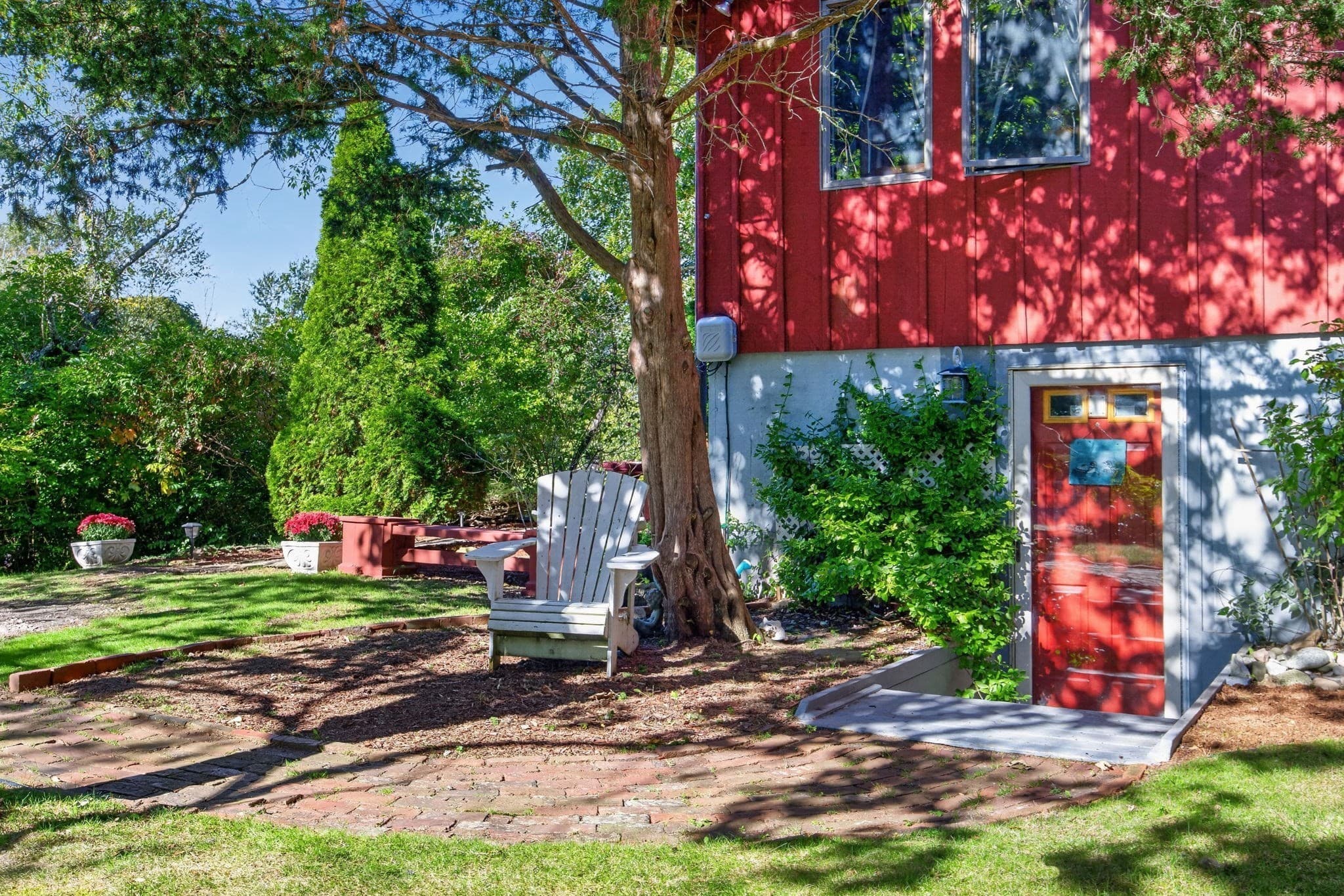 Single Family Residence at 25 Snows Ln, Provincetown MA 02657, photo 4 of 34