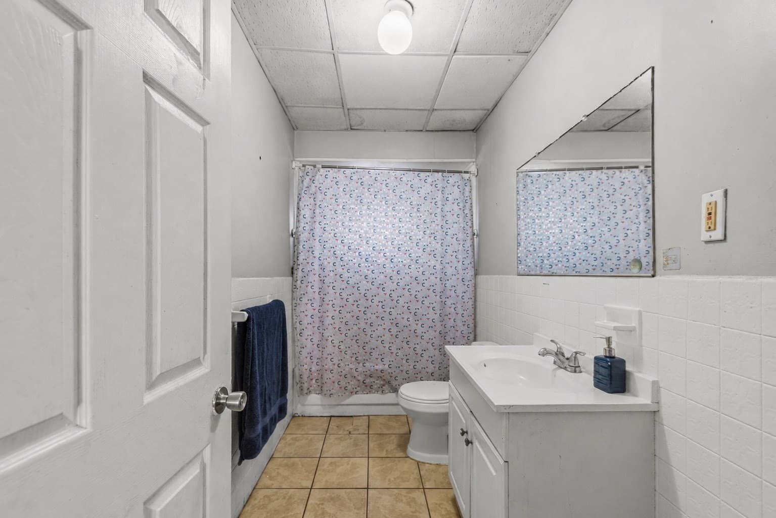 4 Family at 908 Plymouth Ave, Fall River MA 02721, photo 21 of 40