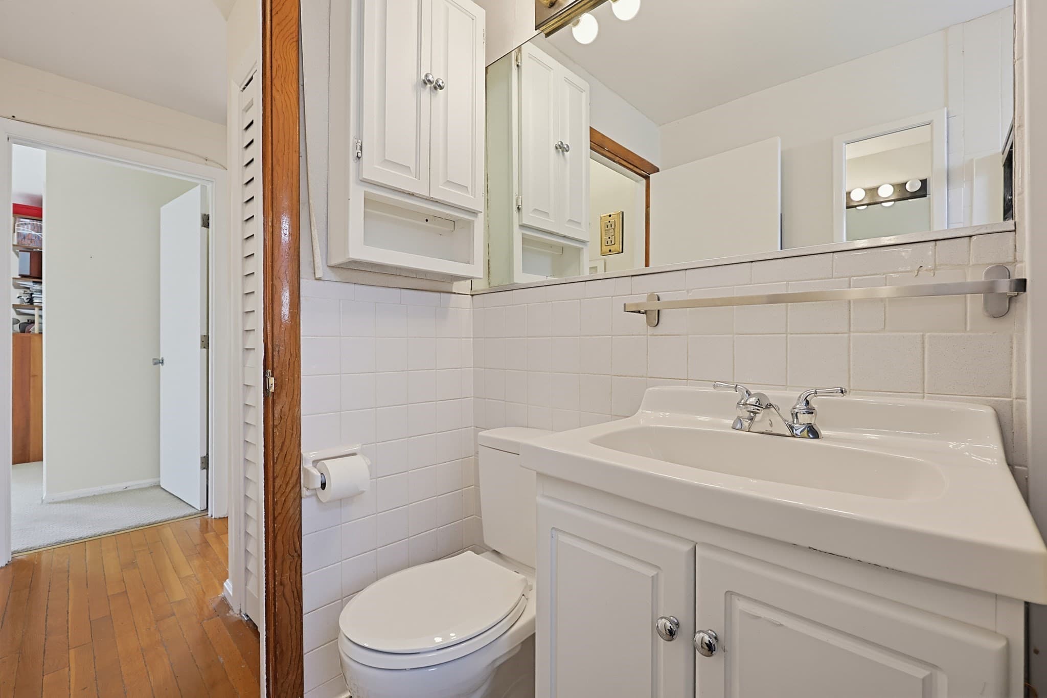 Condominium at 22 Jacqueline Rd # D, Waltham MA 02452, photo 12 of 26