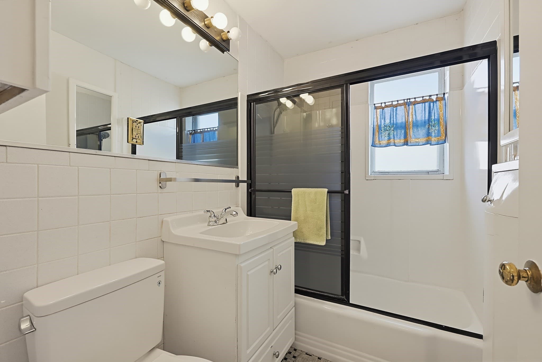 Condominium at 22 Jacqueline Rd # D, Waltham MA 02452, photo 11 of 26