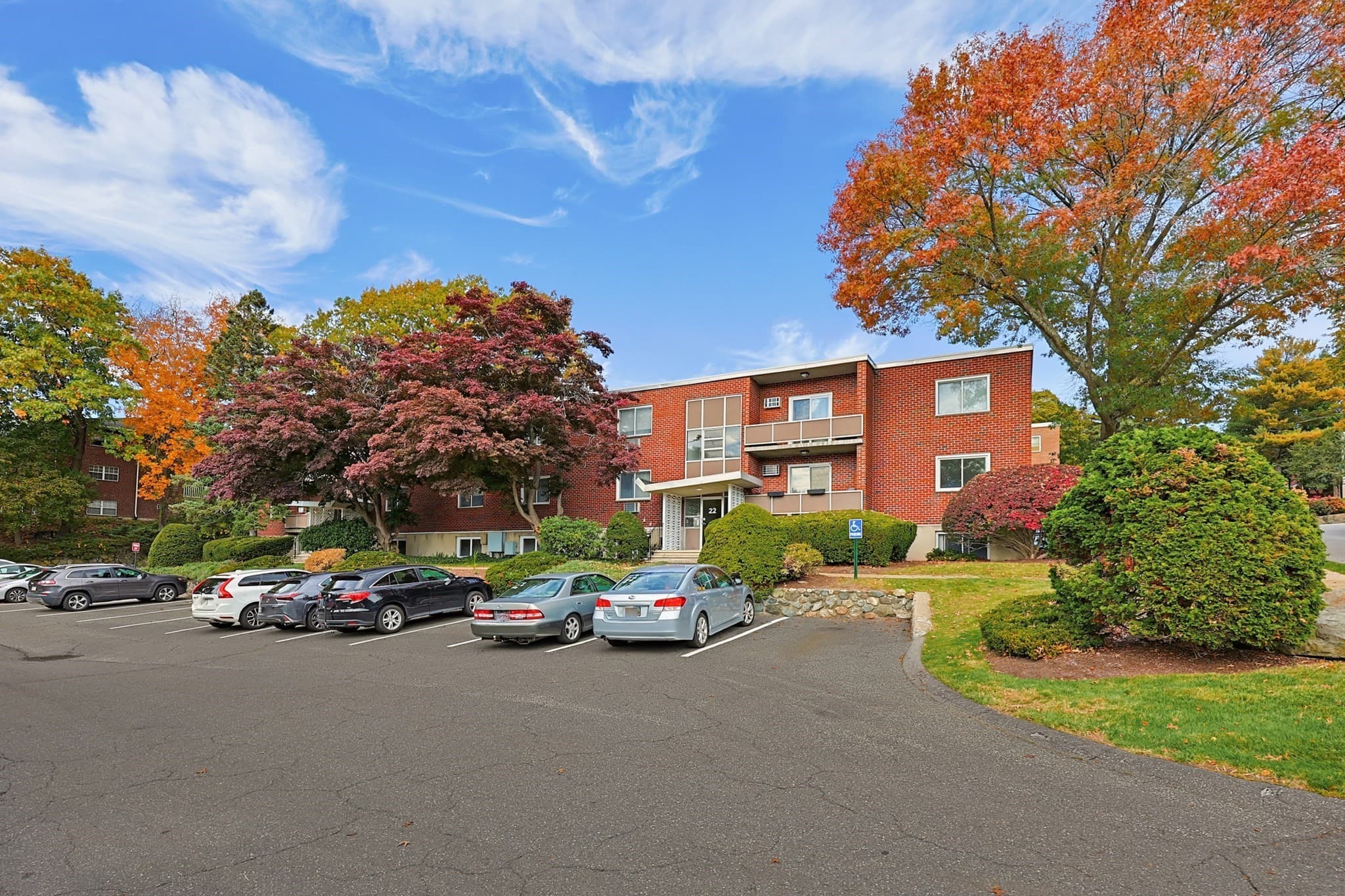Condominium at 22 Jacqueline Rd # D, Waltham MA 02452, photo 21 of 26