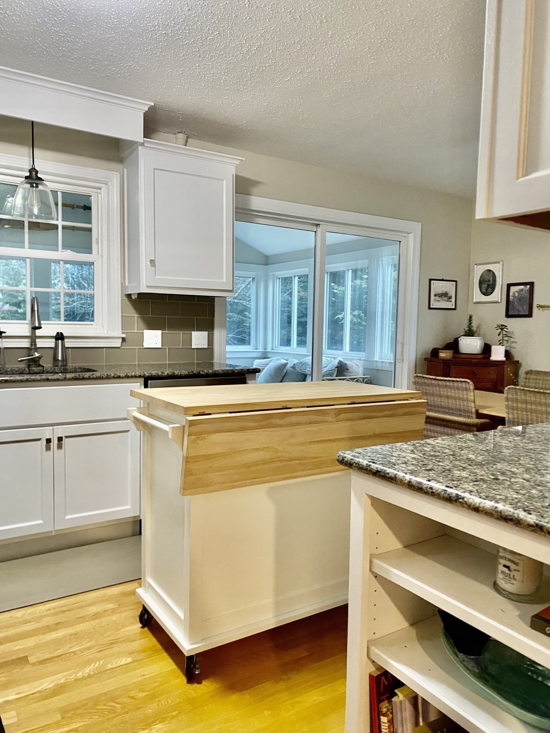 Single Family Residence at 36 Barnstable Rd, Hull MA 02045, photo 6 of 39