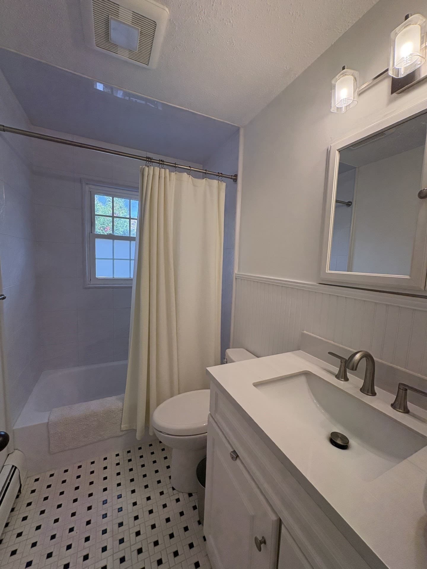 Single Family Residence at 36 Barnstable Rd, Hull MA 02045, photo 30 of 39