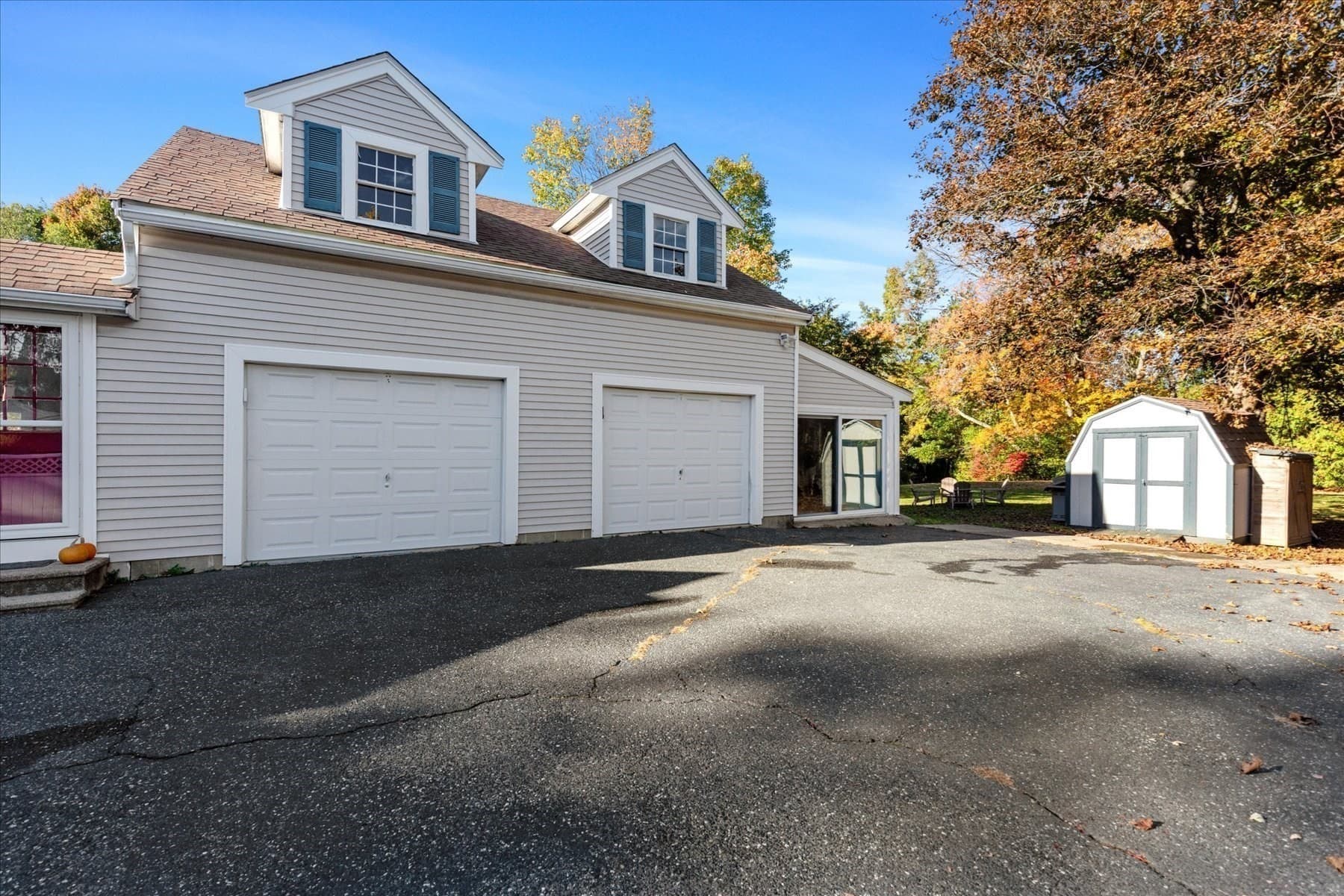 Single Family Residence at 167 Temple Street, Framingham MA 01701, photo 5 of 37