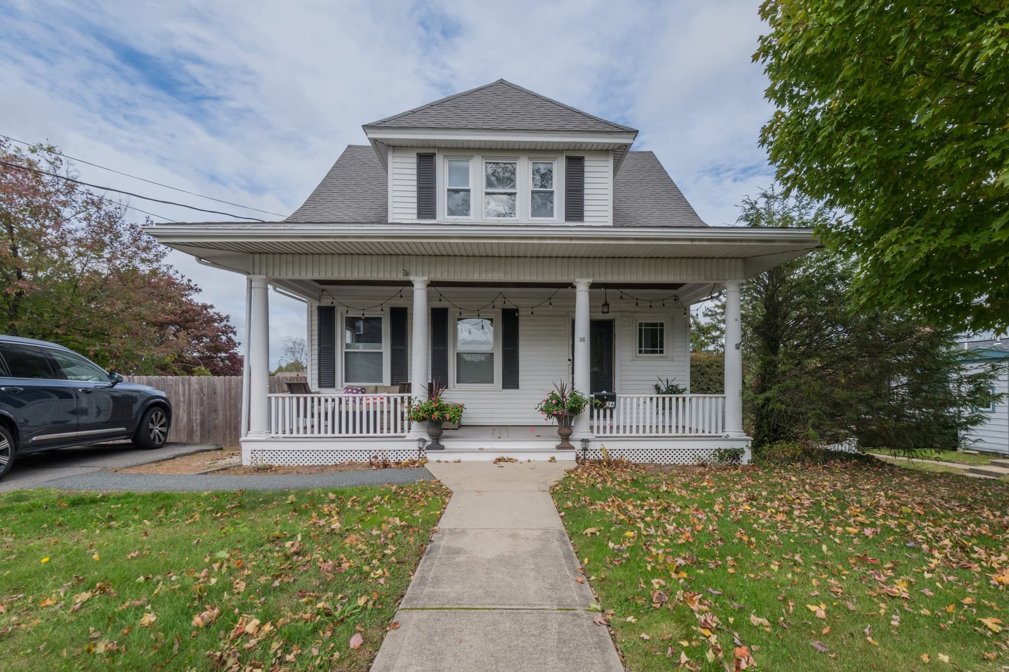 36 Mayflower St, Plymouth MA 02360