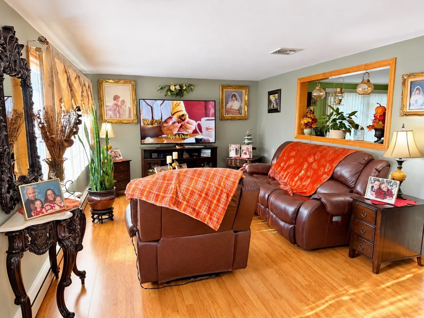 Single Family Residence at 37 Paula Street, Somerset MA 02726, photo 6 of 31
