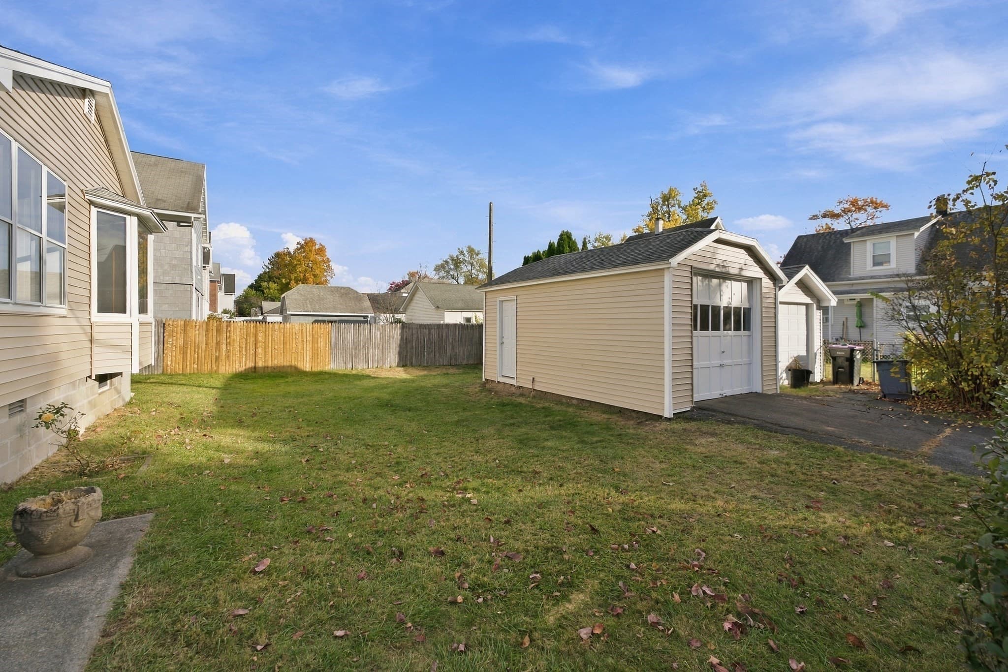 Single Family Residence at 62 Brookline Ave, Holyoke MA 01040, photo 33 of 35