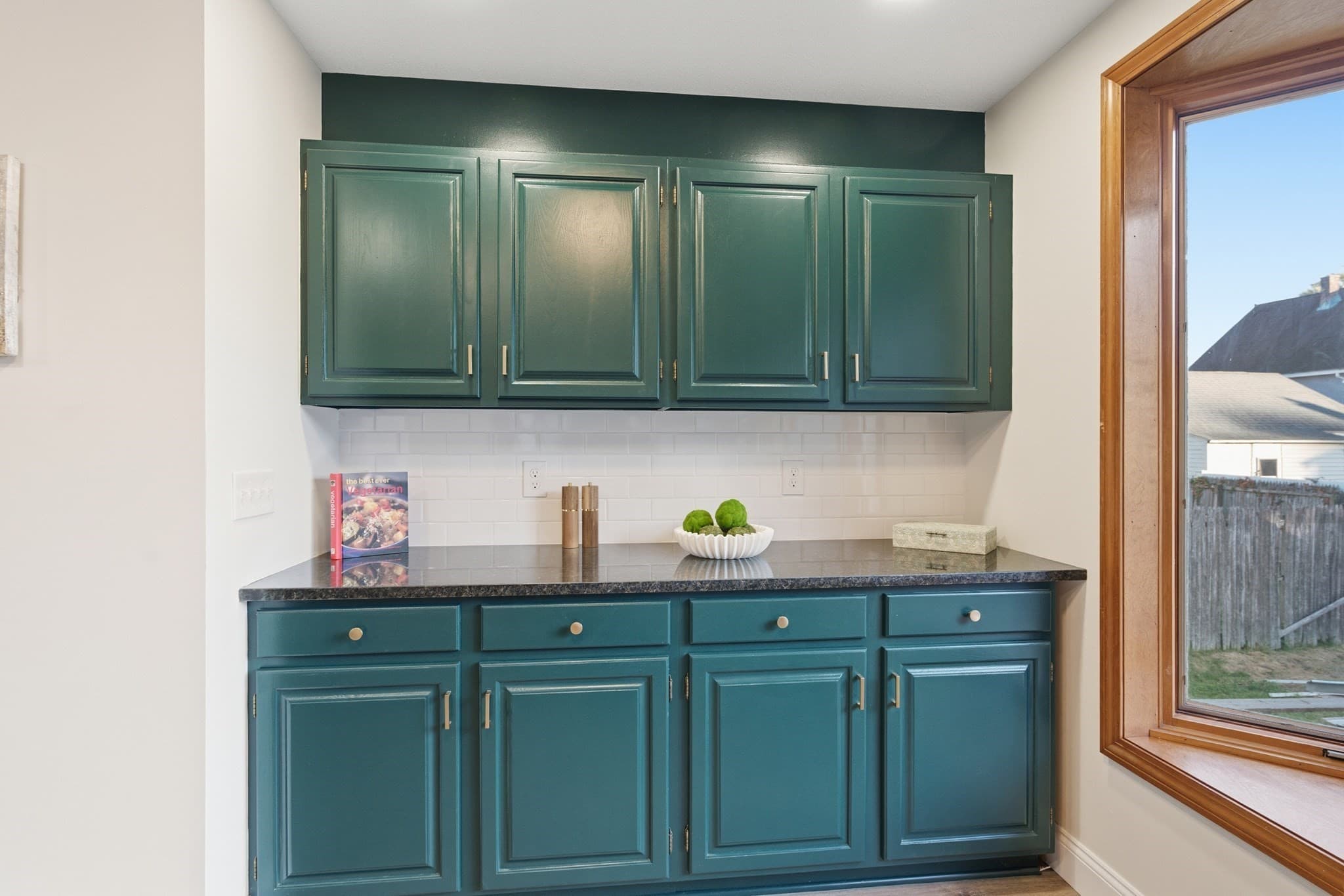 Single Family Residence at 62 Brookline Ave, Holyoke MA 01040, photo 11 of 35