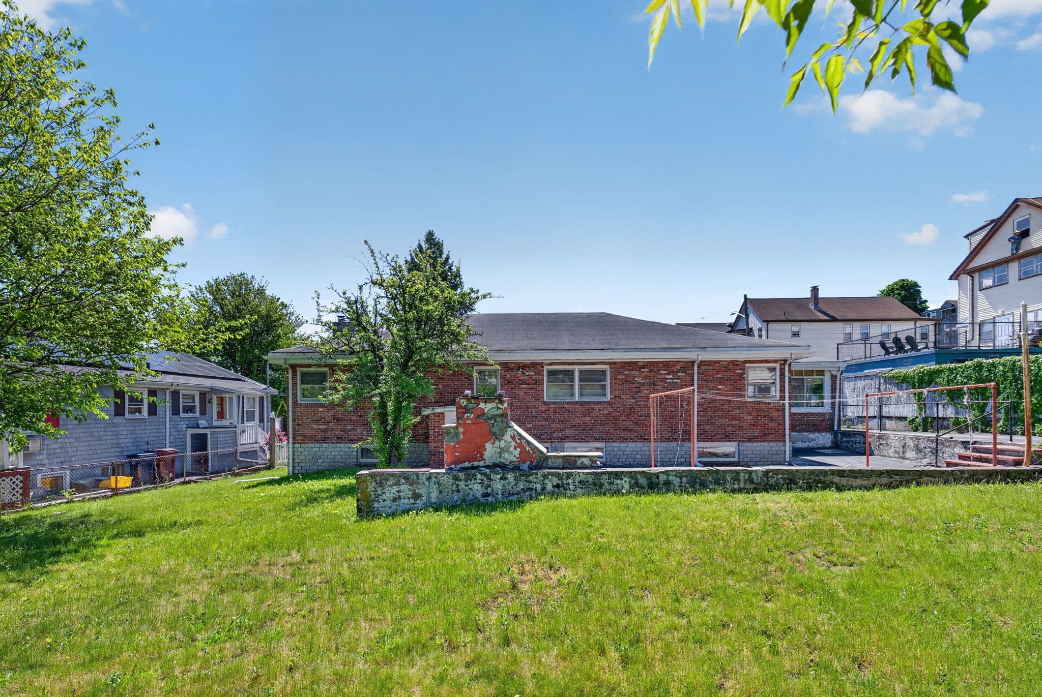 Residential at 14 Coolidge St, Everett MA 02149, photo 12 of 16