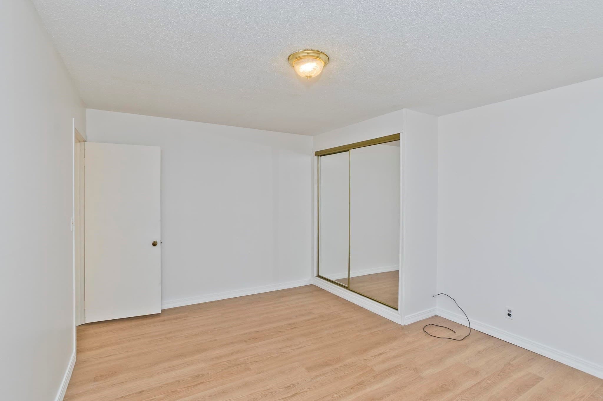 Condominium at 46 Meadowlark Ln # 46, Chicopee MA 01022, photo 12 of 27