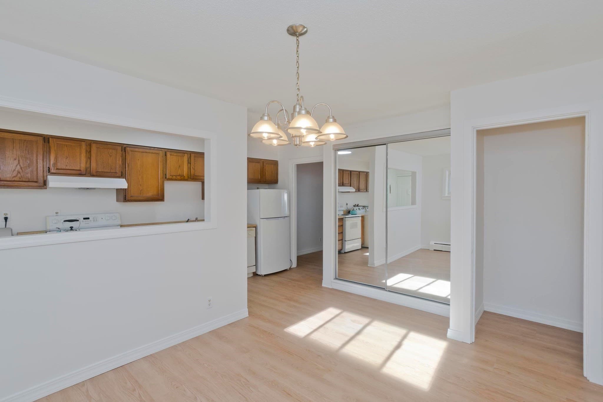 Condominium at 46 Meadowlark Ln # 46, Chicopee MA 01022, photo 7 of 27
