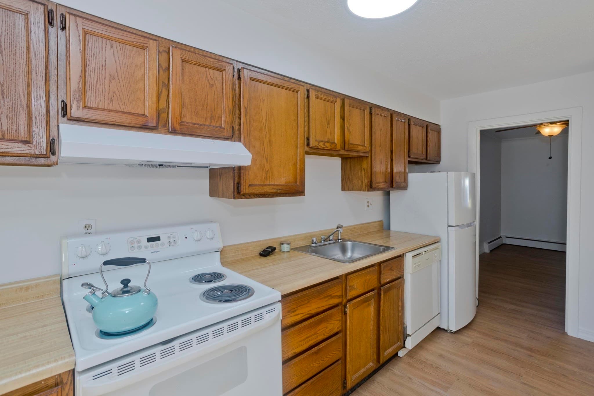 Condominium at 46 Meadowlark Ln # 46, Chicopee MA 01022, photo 5 of 27
