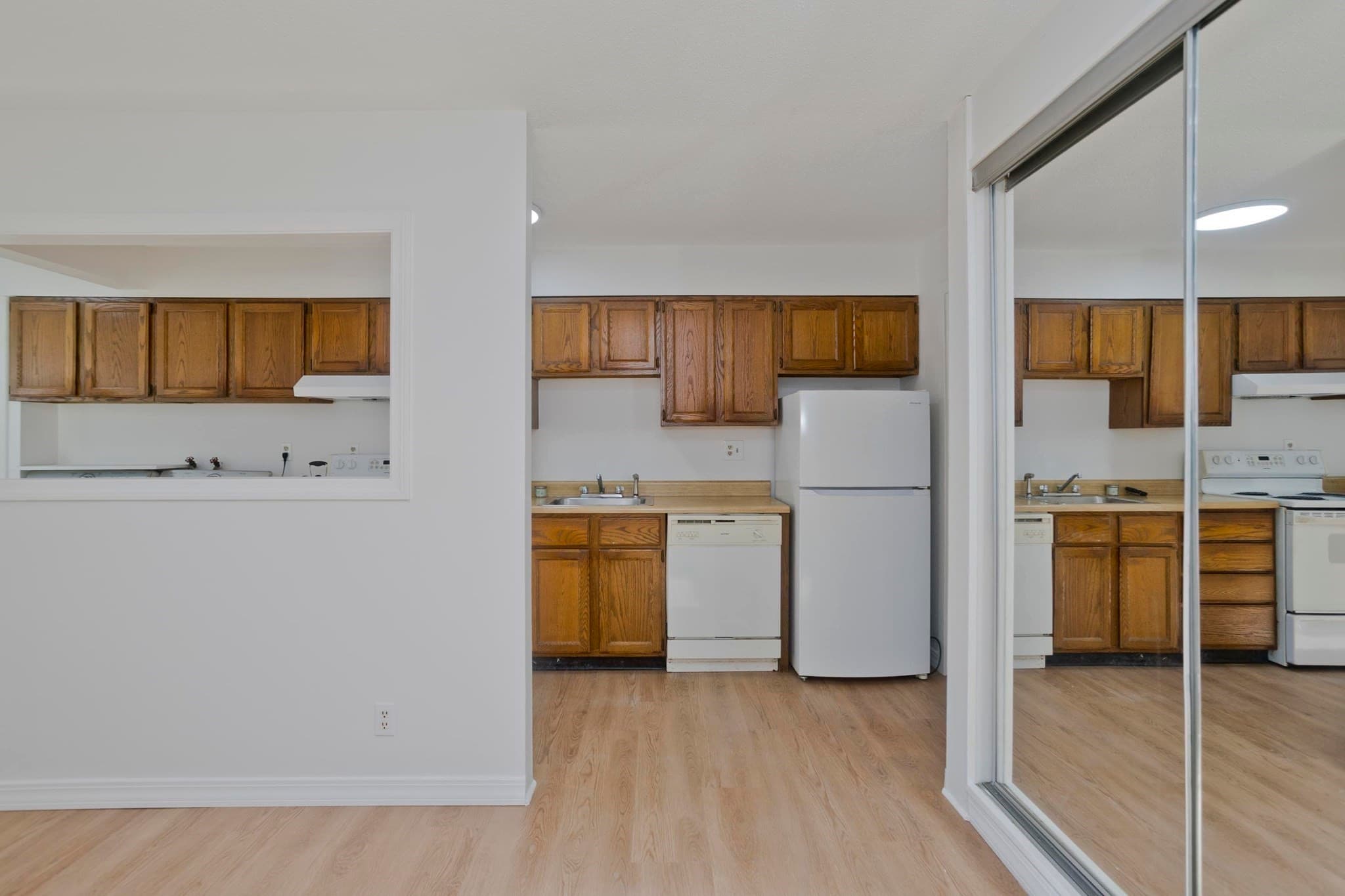 Condominium at 46 Meadowlark Ln # 46, Chicopee MA 01022, photo 10 of 27