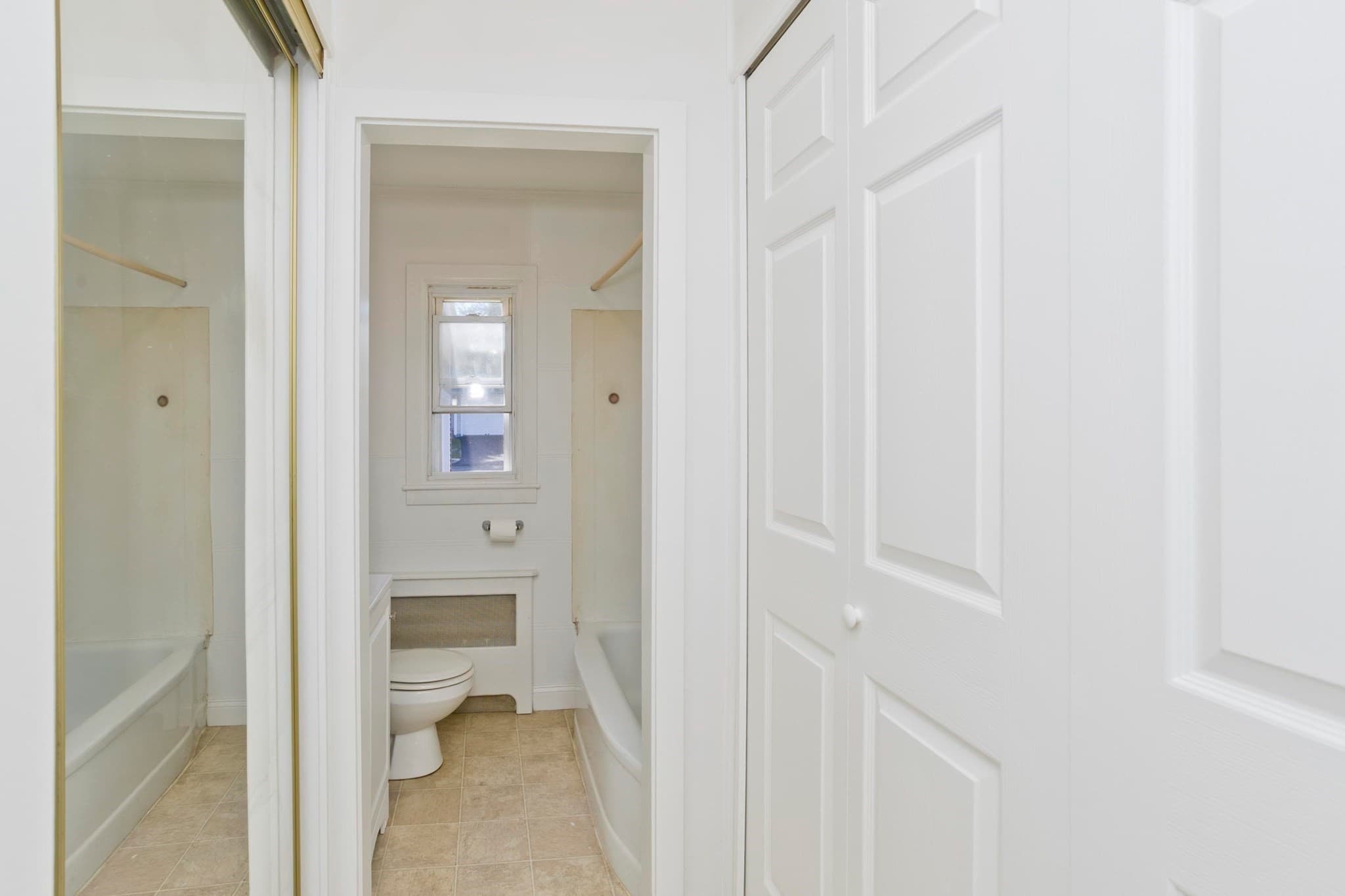 Condominium at 46 Meadowlark Ln # 46, Chicopee MA 01022, photo 14 of 27