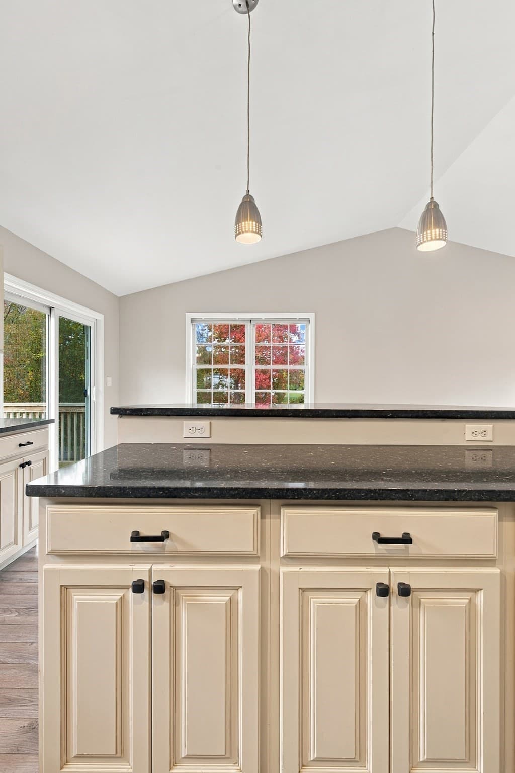 Single Family Residence at 32 Arcadia Road, Swansea MA 02777, photo 12 of 41