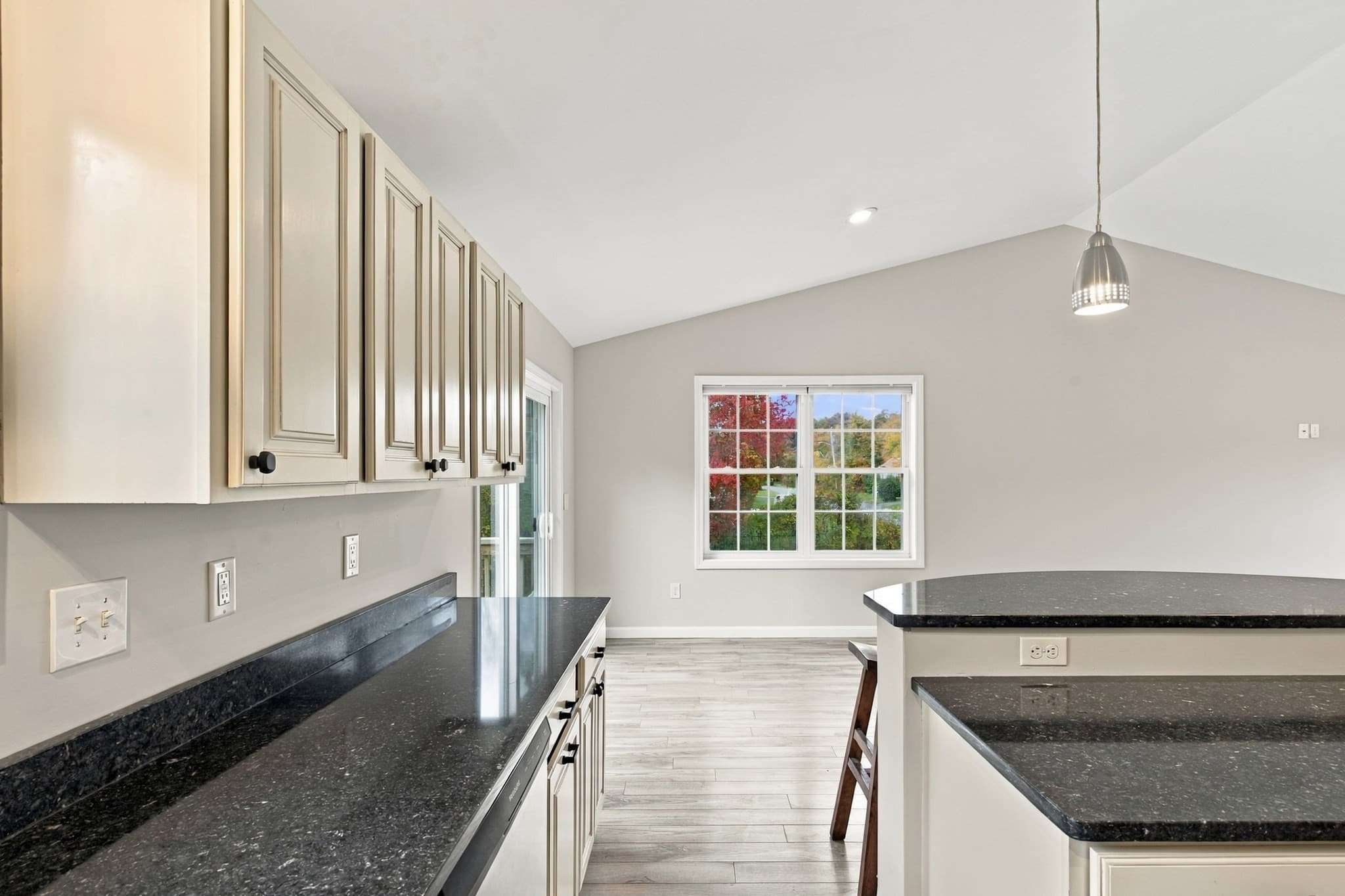 Single Family Residence at 32 Arcadia Road, Swansea MA 02777, photo 10 of 41