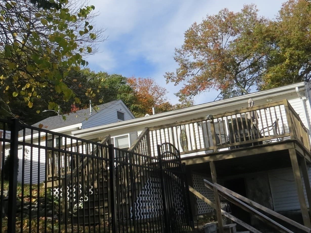 Single Family Residence at 11 Sonoma Dr, Worcester MA 01605, photo 4 of 34