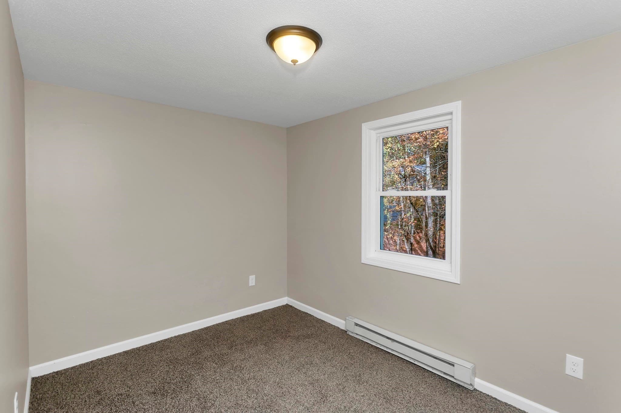 Multi Family at 3005 Prospect St, Palmer MA 01009, photo 10 of 41