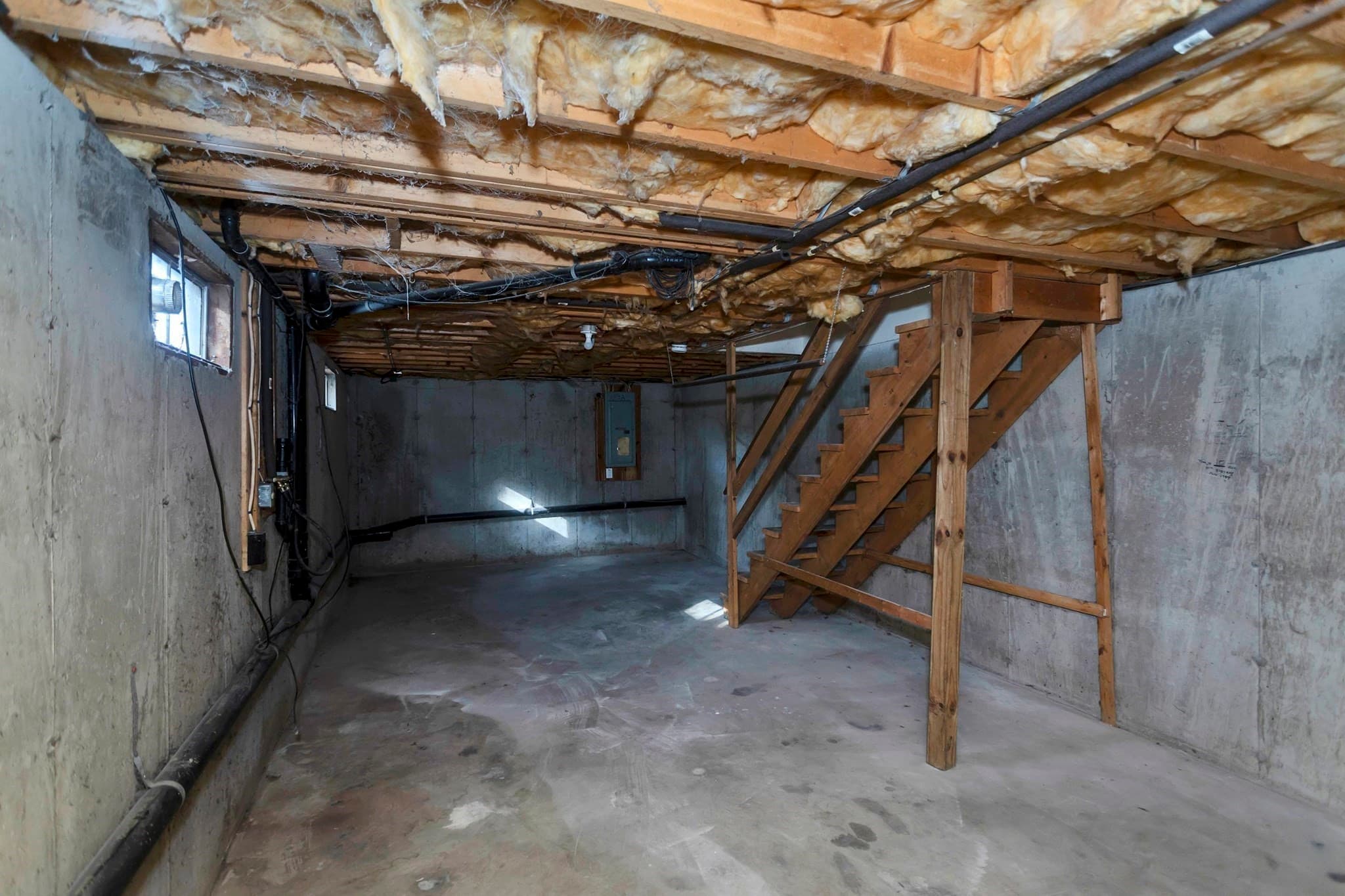 Multi Family at 3005 Prospect St, Palmer MA 01009, photo 35 of 41