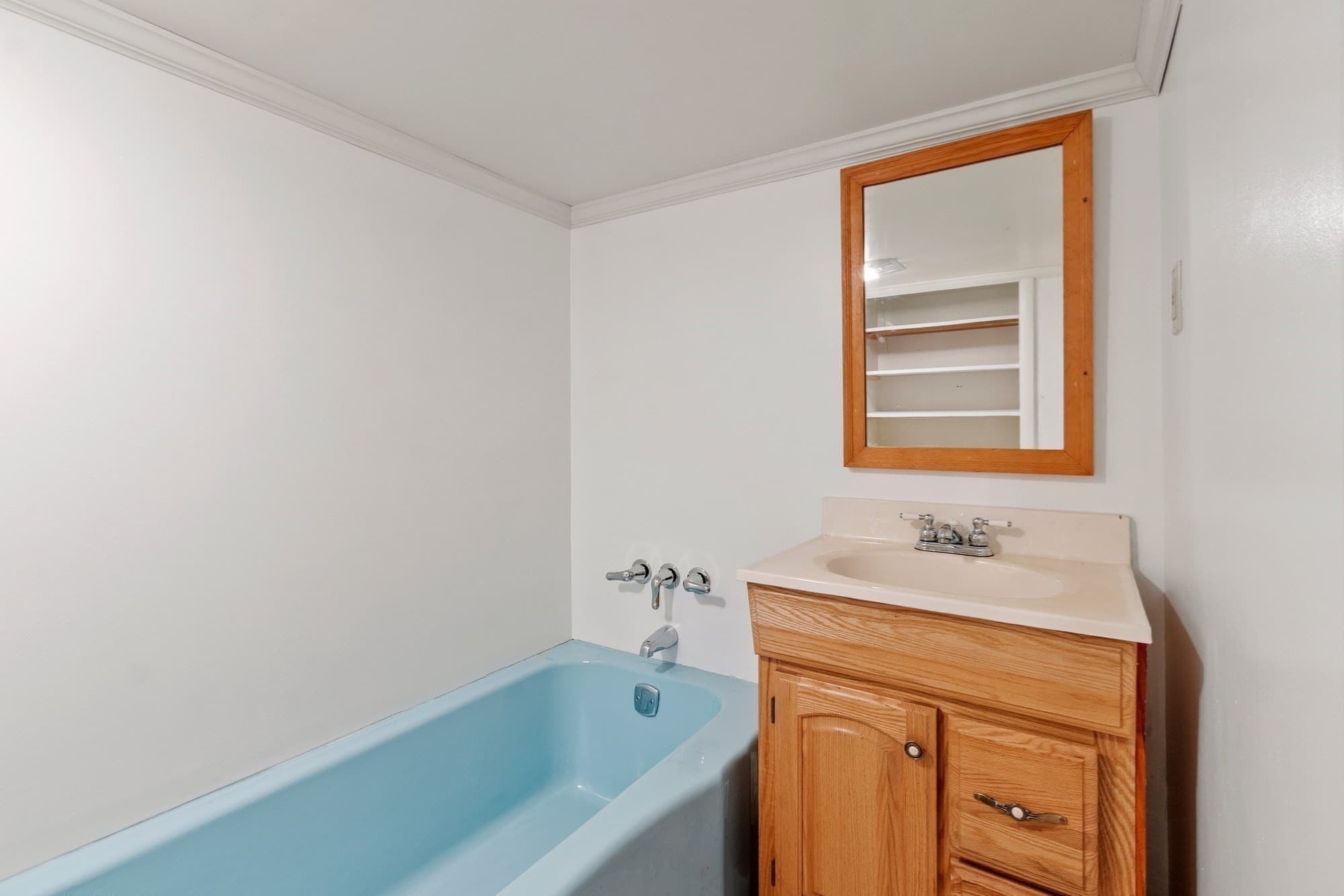 Single Family Residence at 63 Dudley St, Leominster MA 01453, photo 27 of 37