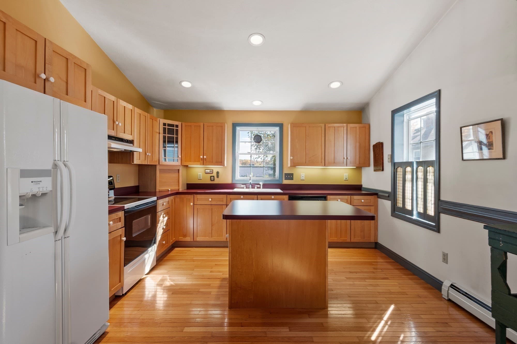 Single Family Residence at 63 Dudley St, Leominster MA 01453, photo 6 of 37