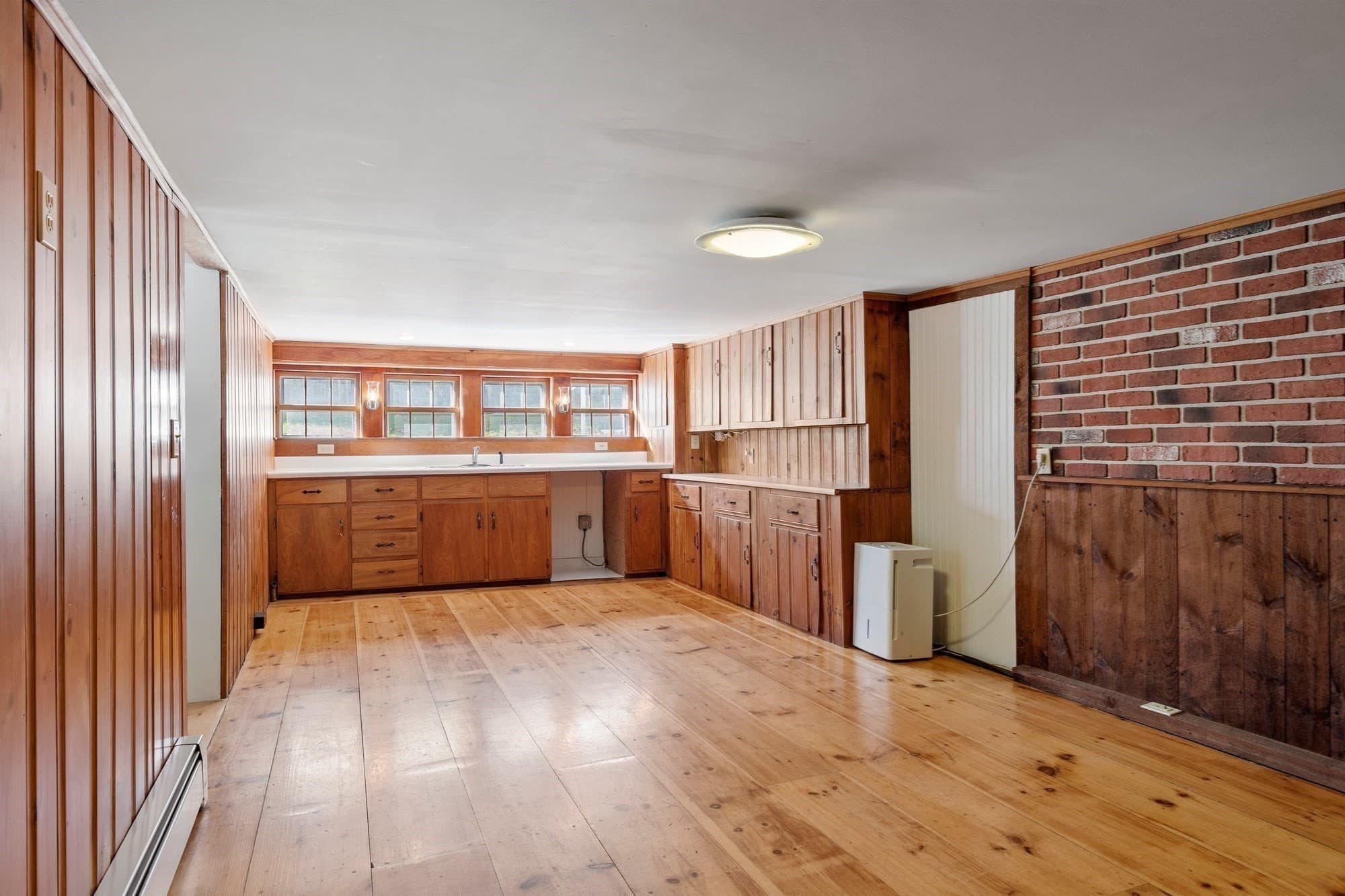 Single Family Residence at 63 Dudley St, Leominster MA 01453, photo 22 of 37