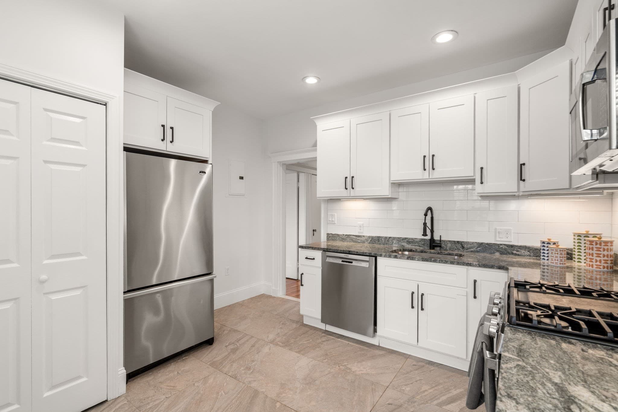 Condominium at 461 Washington Street # 1, Brookline MA 02446, photo 6 of 14