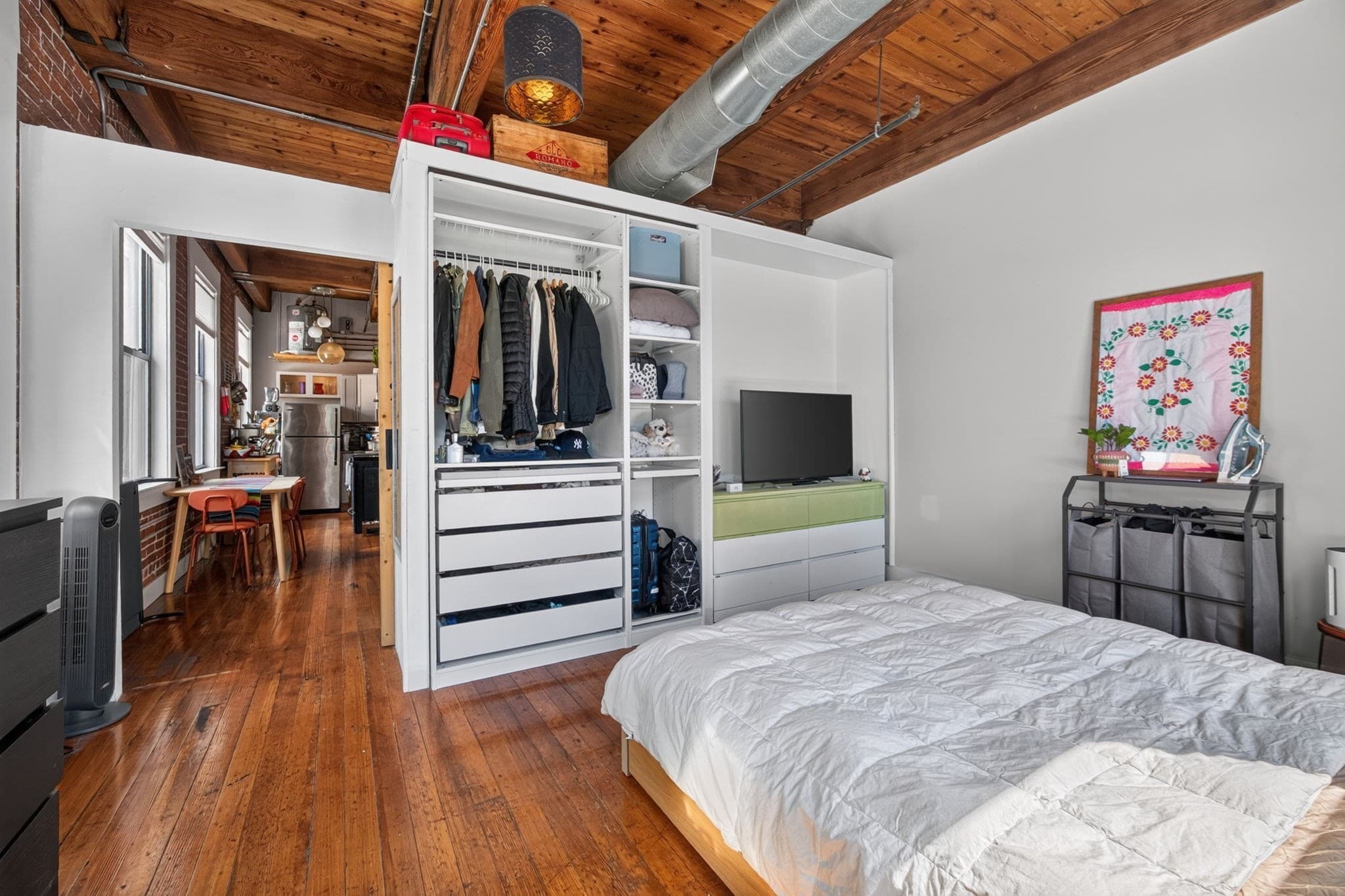 Condominium at 49 Munroe St # 302, Lynn MA 01901, photo 10 of 28