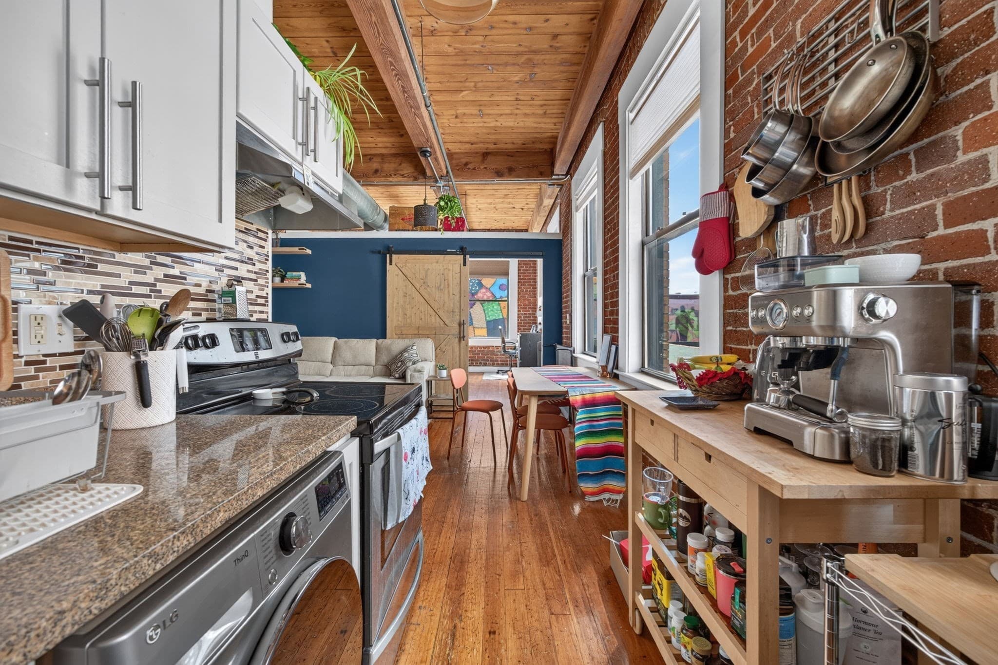 Condominium at 49 Munroe St # 302, Lynn MA 01901, photo 8 of 28