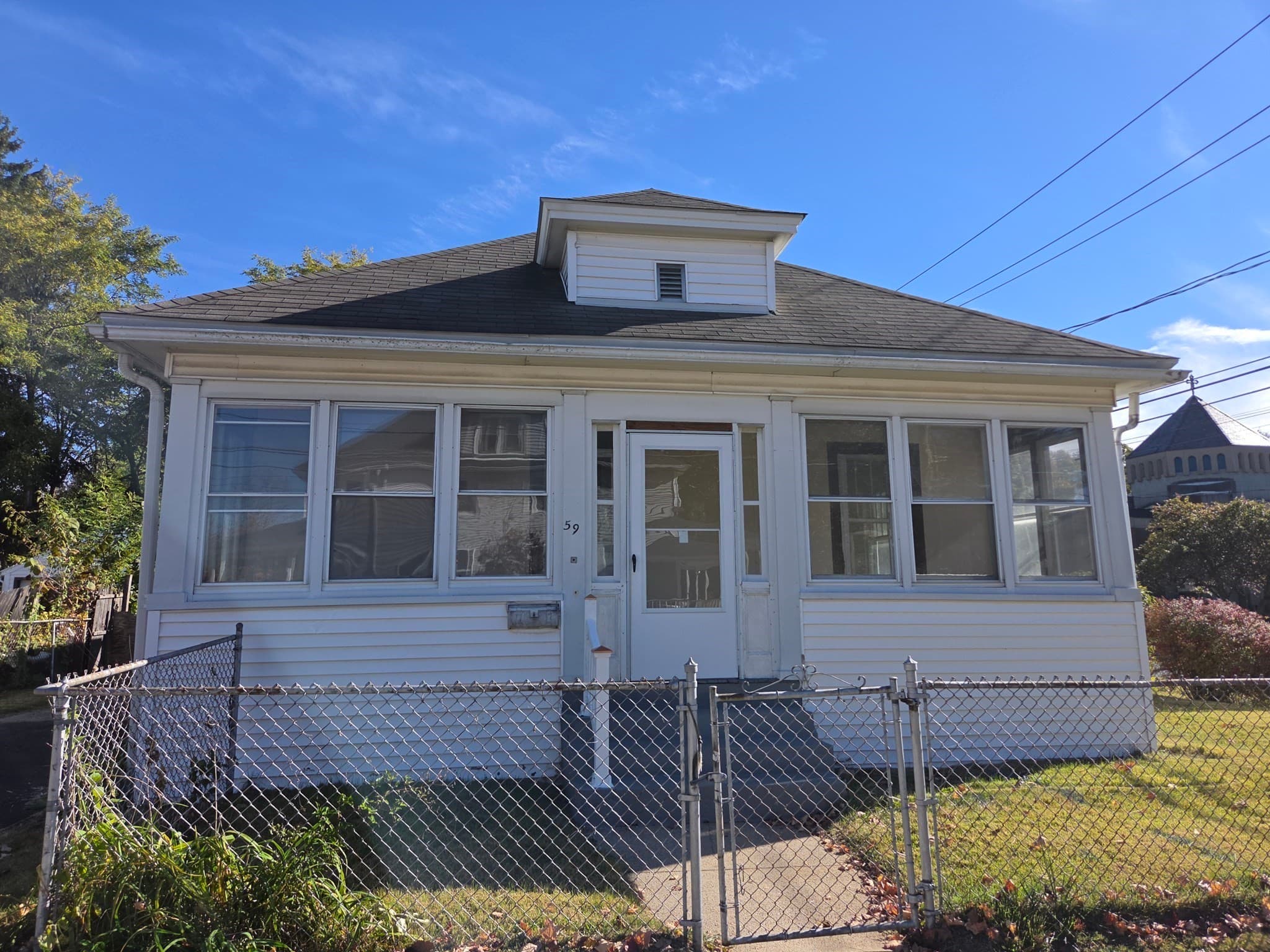 59 Mazarin St, Springfield MA 01151