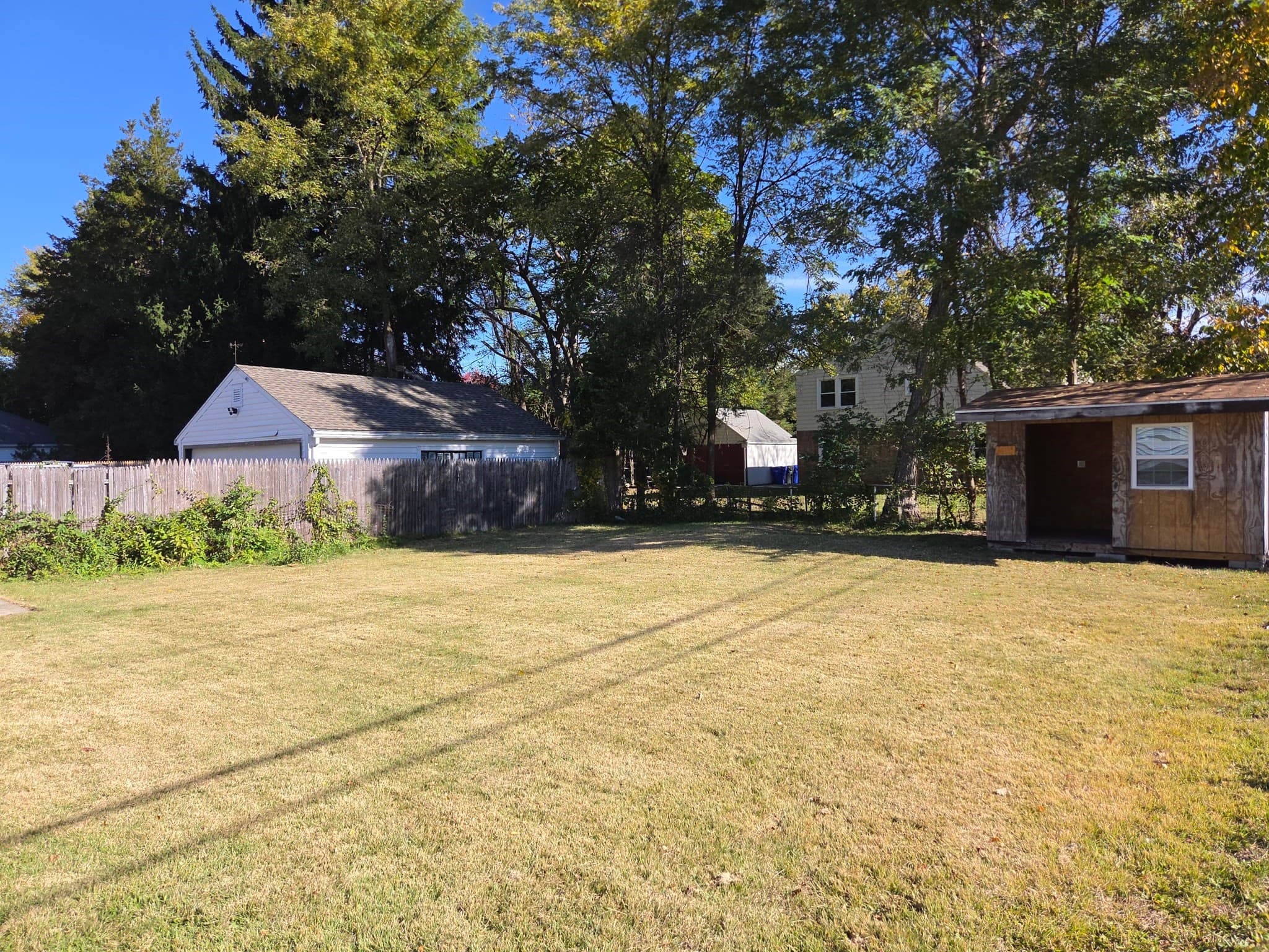 Single Family Residence at 59 Mazarin St, Springfield MA 01151, photo 5 of 16