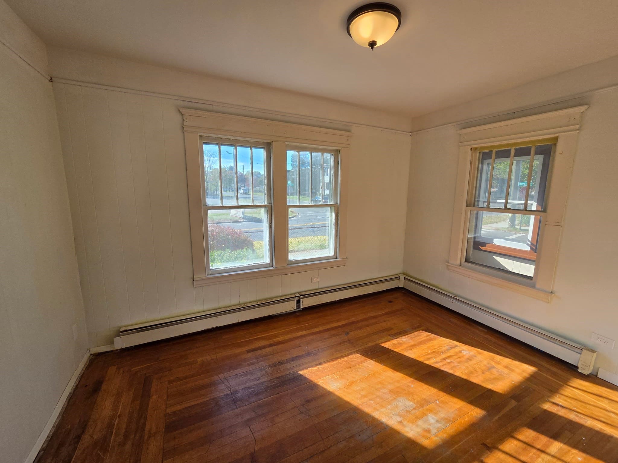 Single Family Residence at 59 Mazarin St, Springfield MA 01151, photo 11 of 16