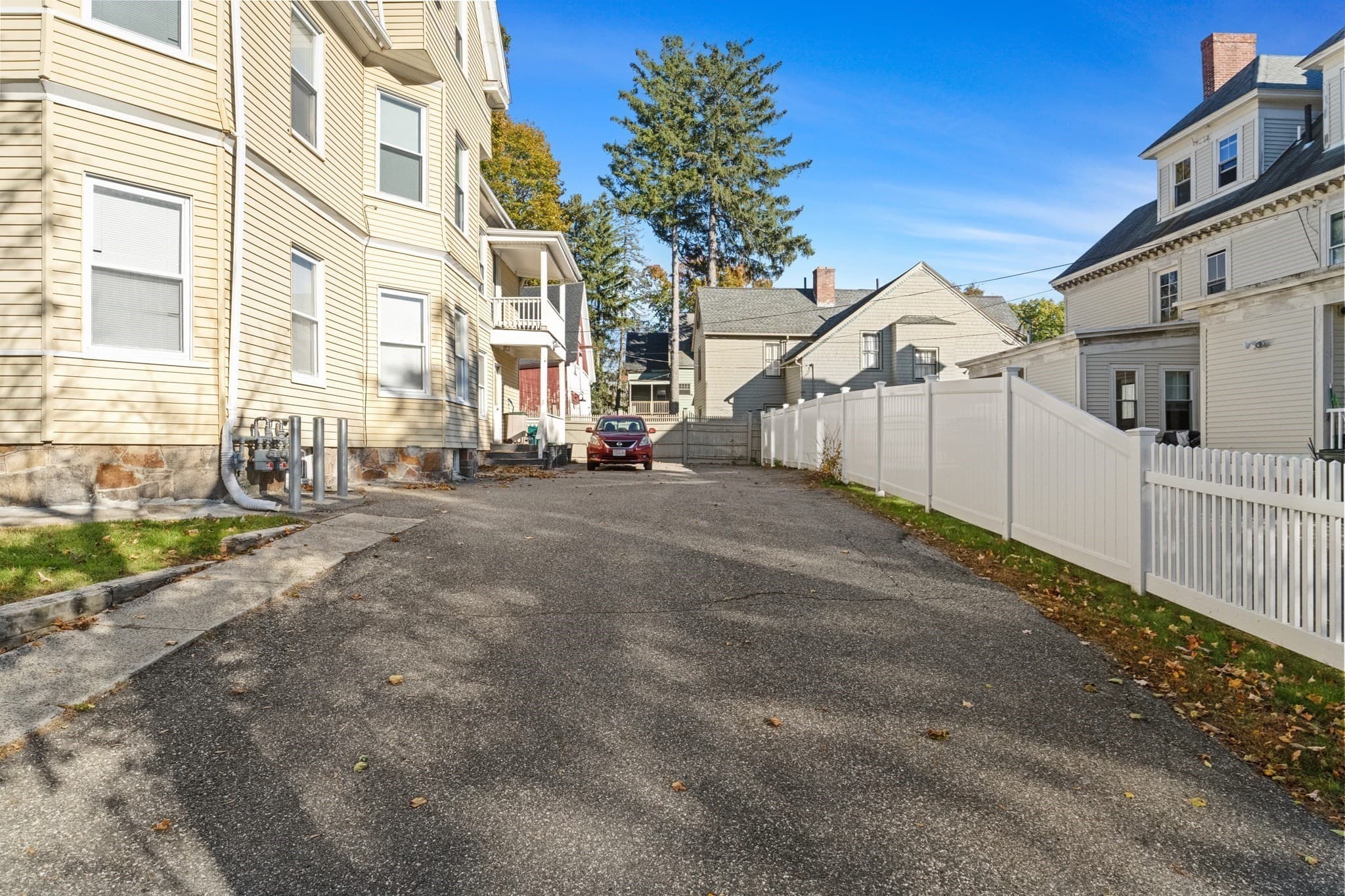 Apartment at 2 Haviland # 1, Worcester MA 01602, photo 13 of 15