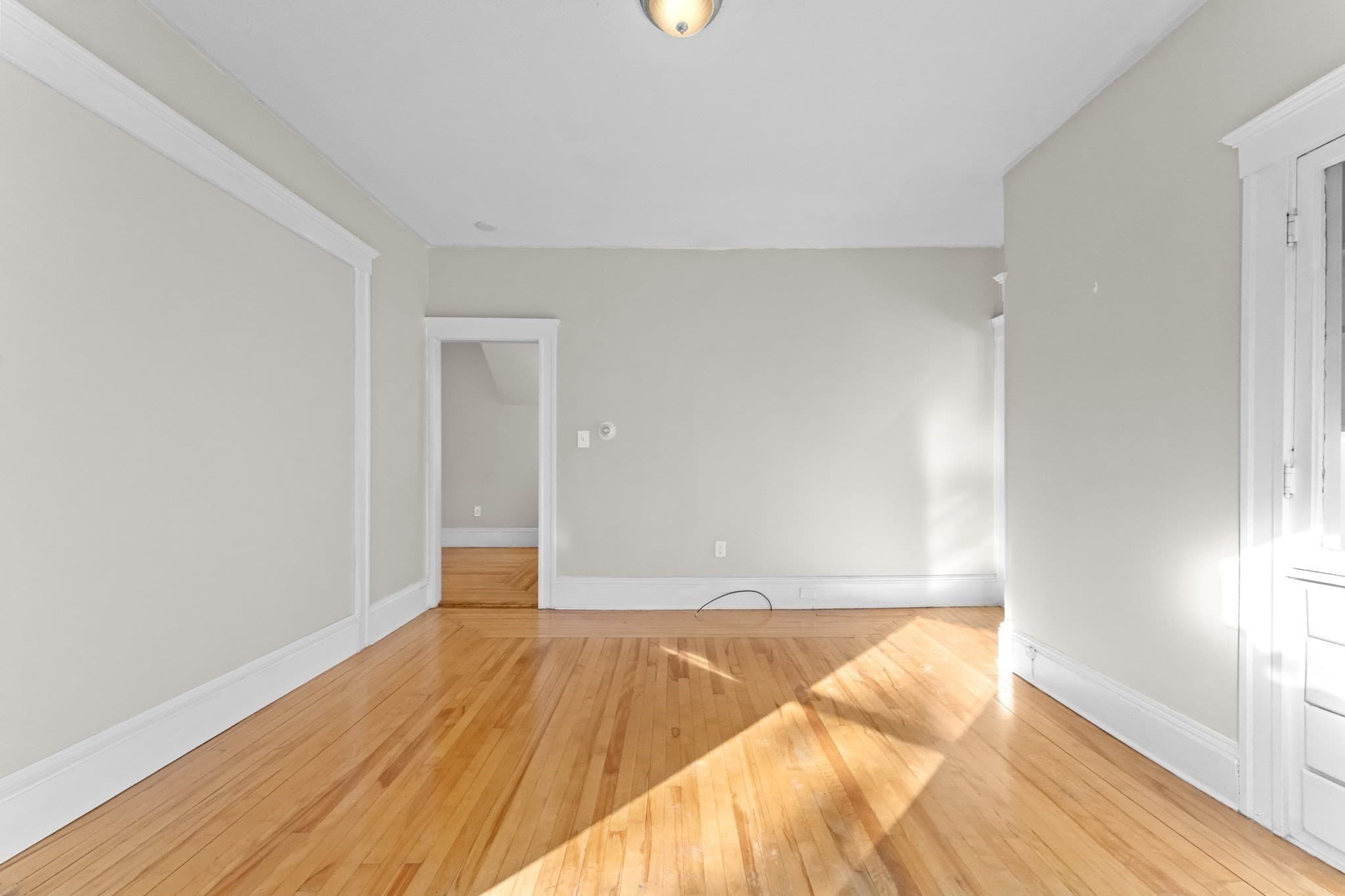 Apartment at 2 Haviland # 1, Worcester MA 01602, photo 3 of 15