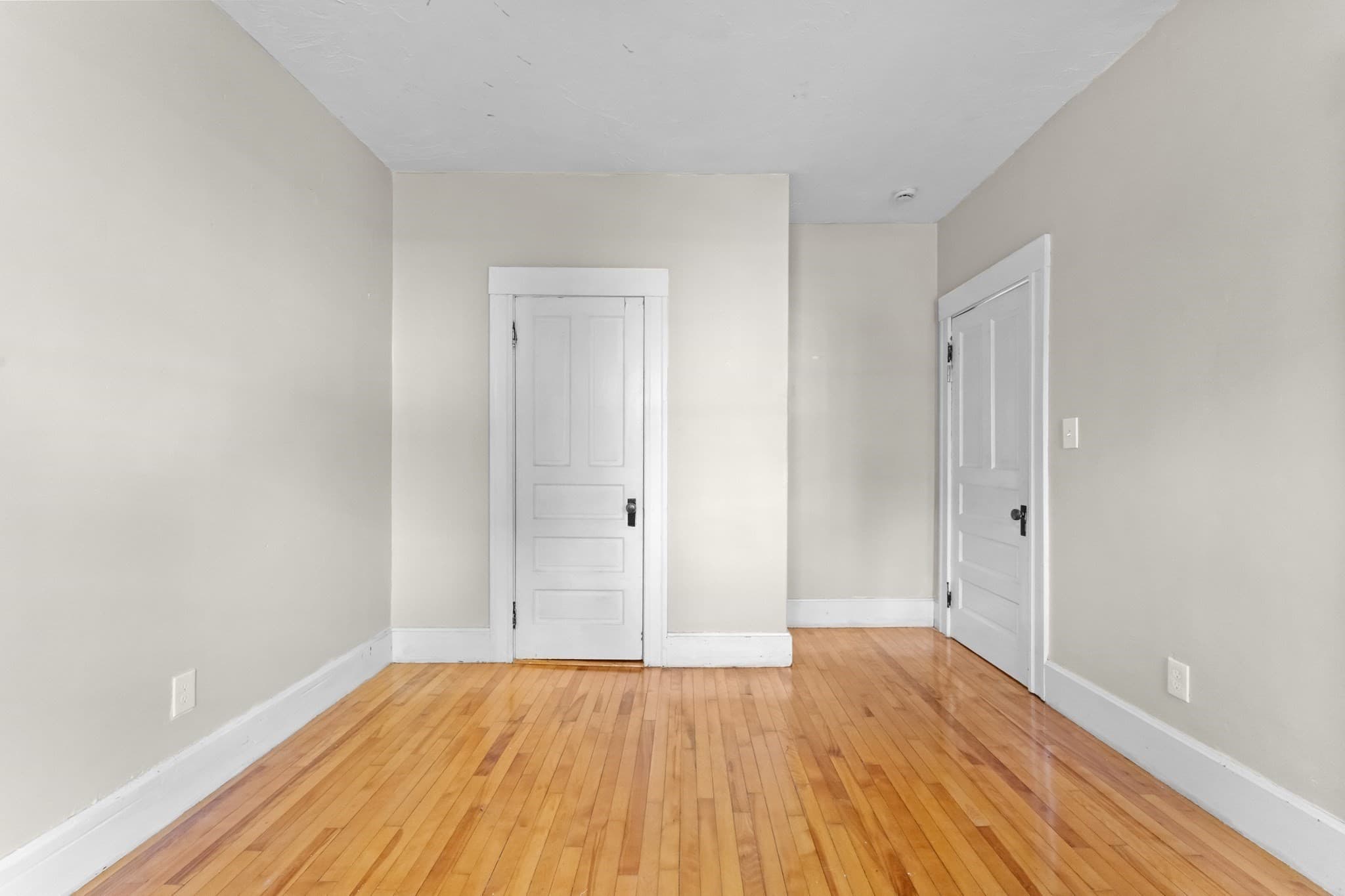 Apartment at 2 Haviland # 1, Worcester MA 01602, photo 9 of 15