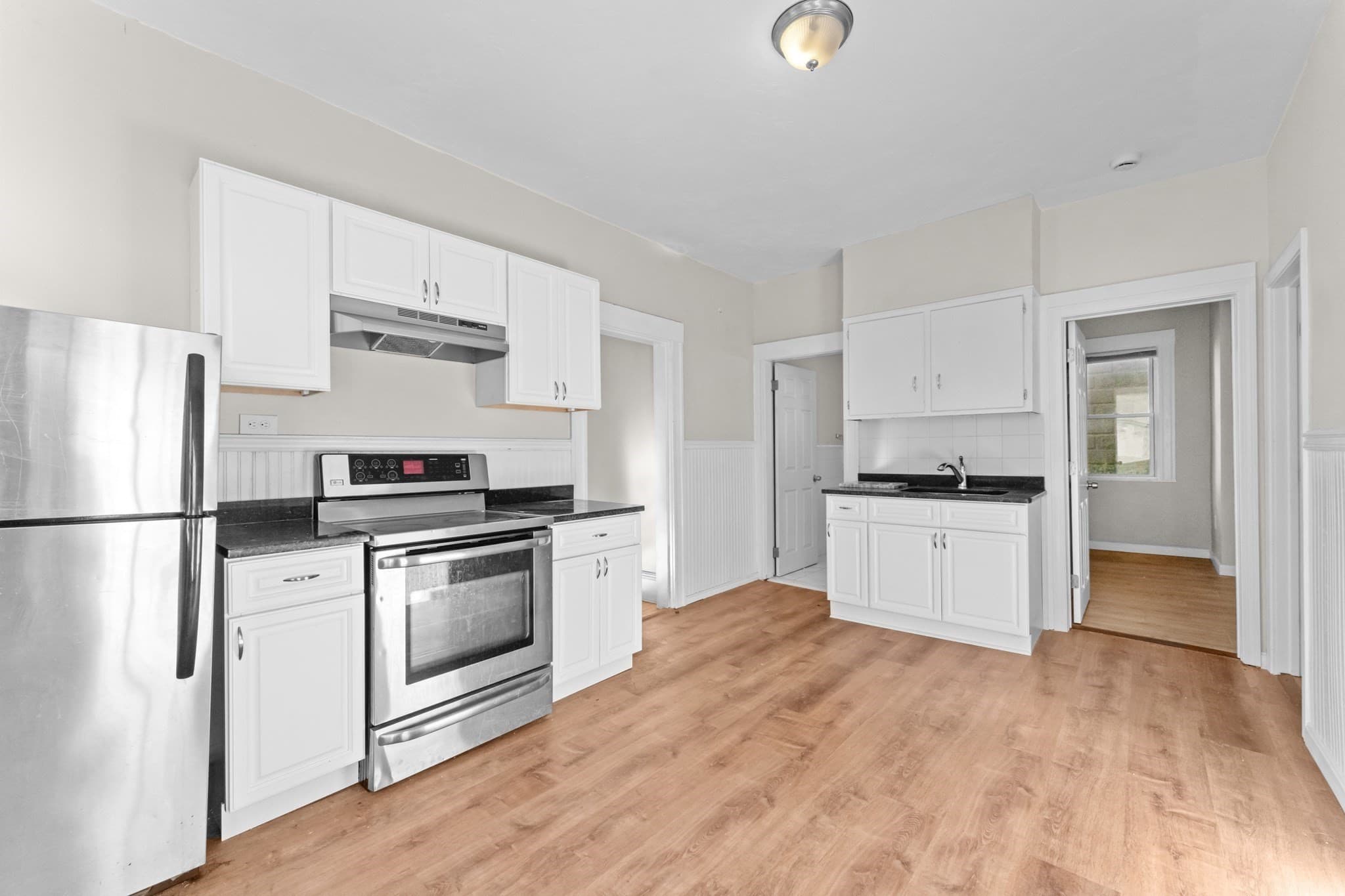 Apartment at 2 Haviland # 1, Worcester MA 01602, photo 4 of 15