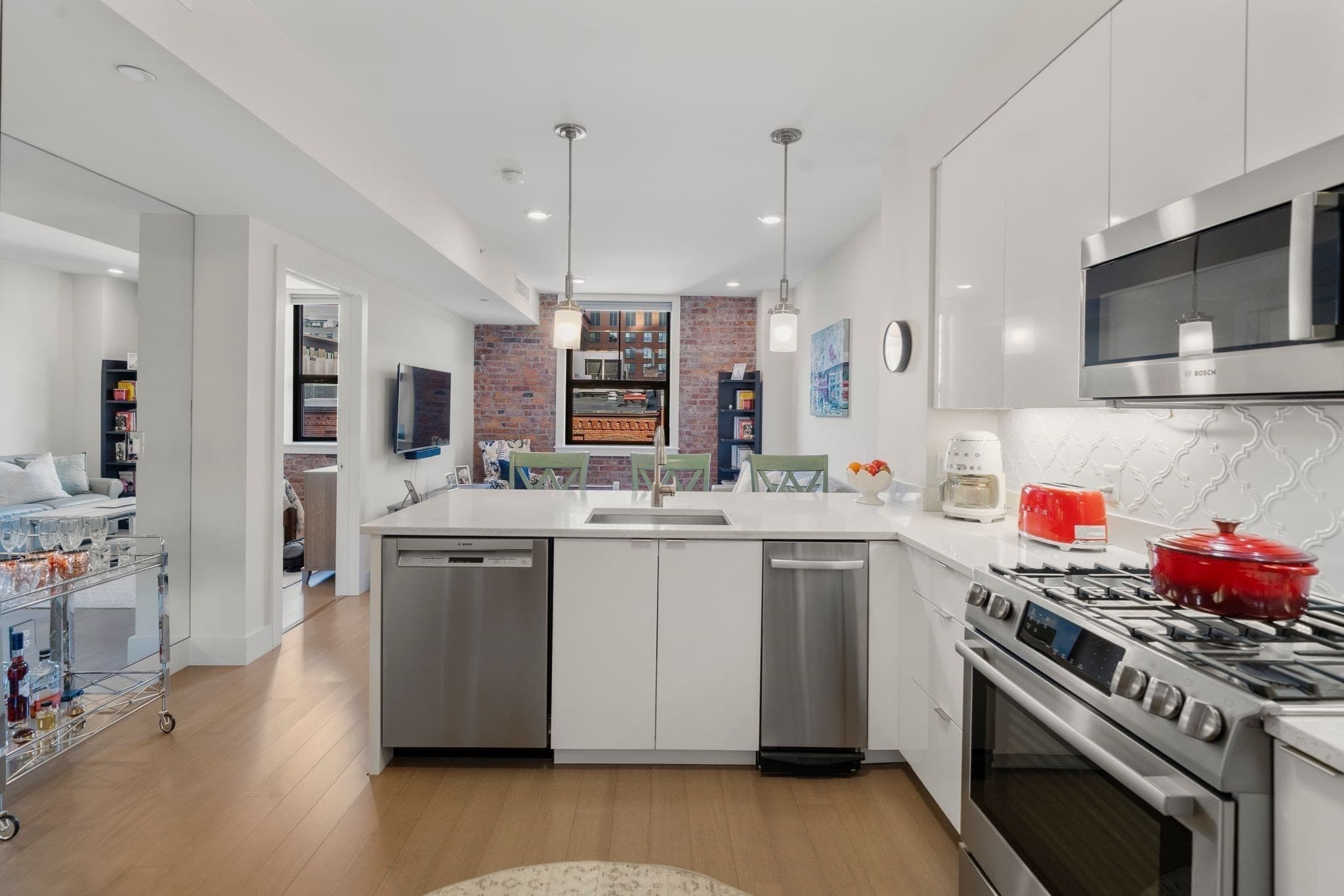Condominium at 121 Portland St # 603, Boston MA 02114, photo 3 of 25
