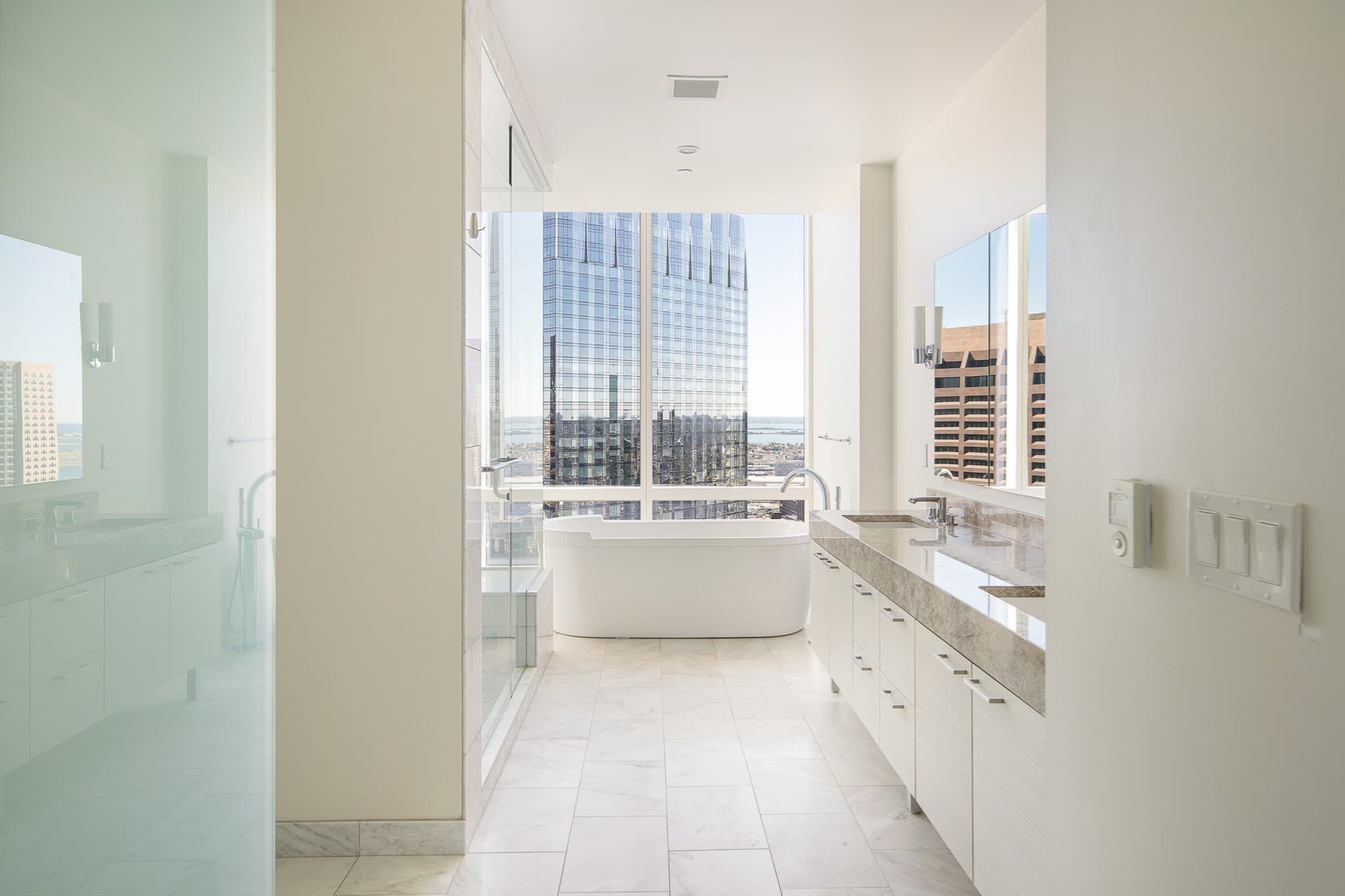 Condominium at 1 Franklin St # 5105, Boston MA 02110, photo 12 of 35