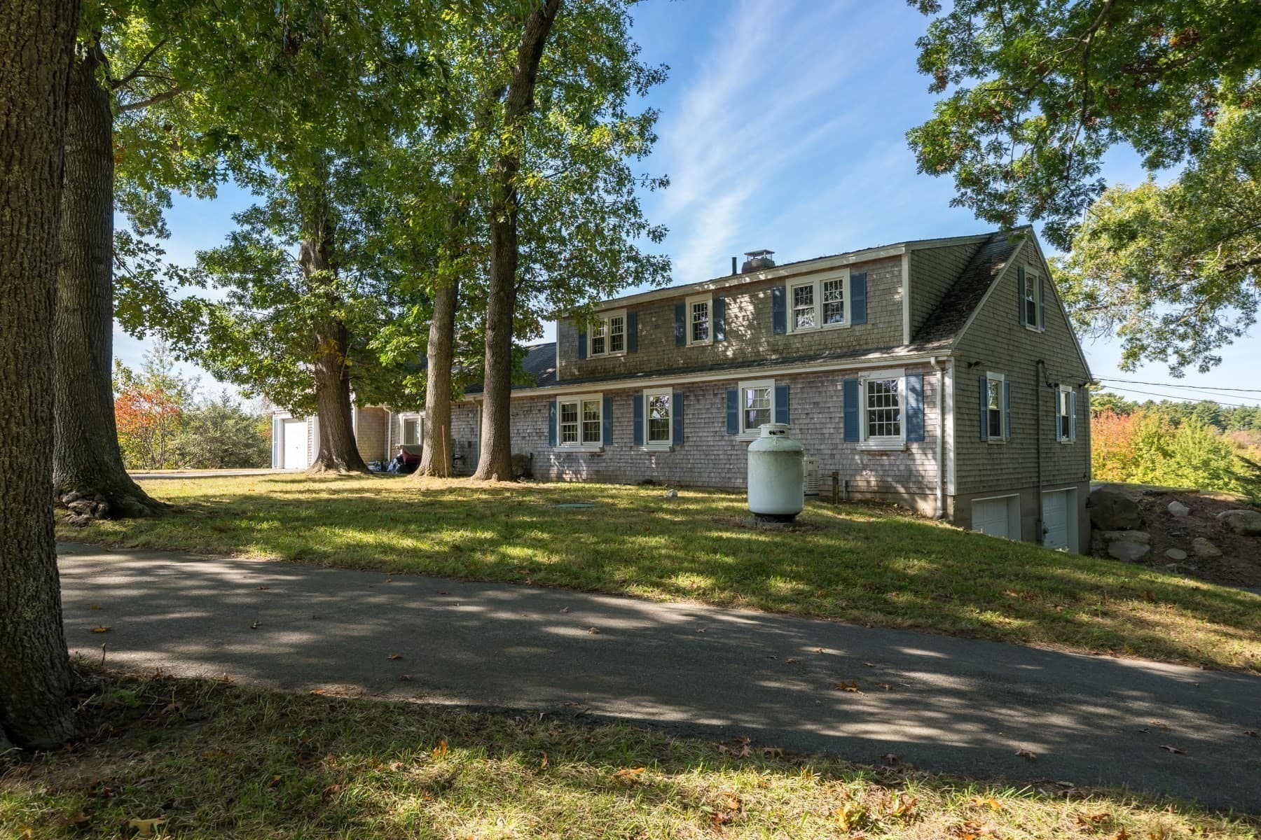 Multi Family at 28 Lake St, Acushnet MA 02743, photo 3 of 41