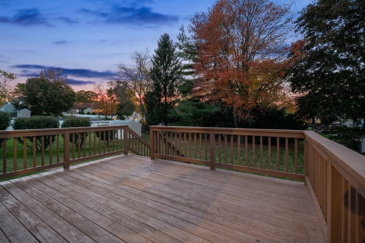 Single Family Residence at 365 Lexington St, Woburn MA 01801, photo 6 of 28
