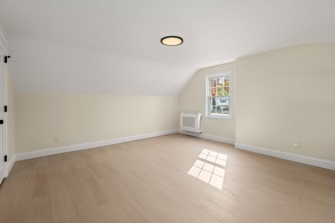 Single Family Residence at 365 Lexington St, Woburn MA 01801, photo 21 of 28